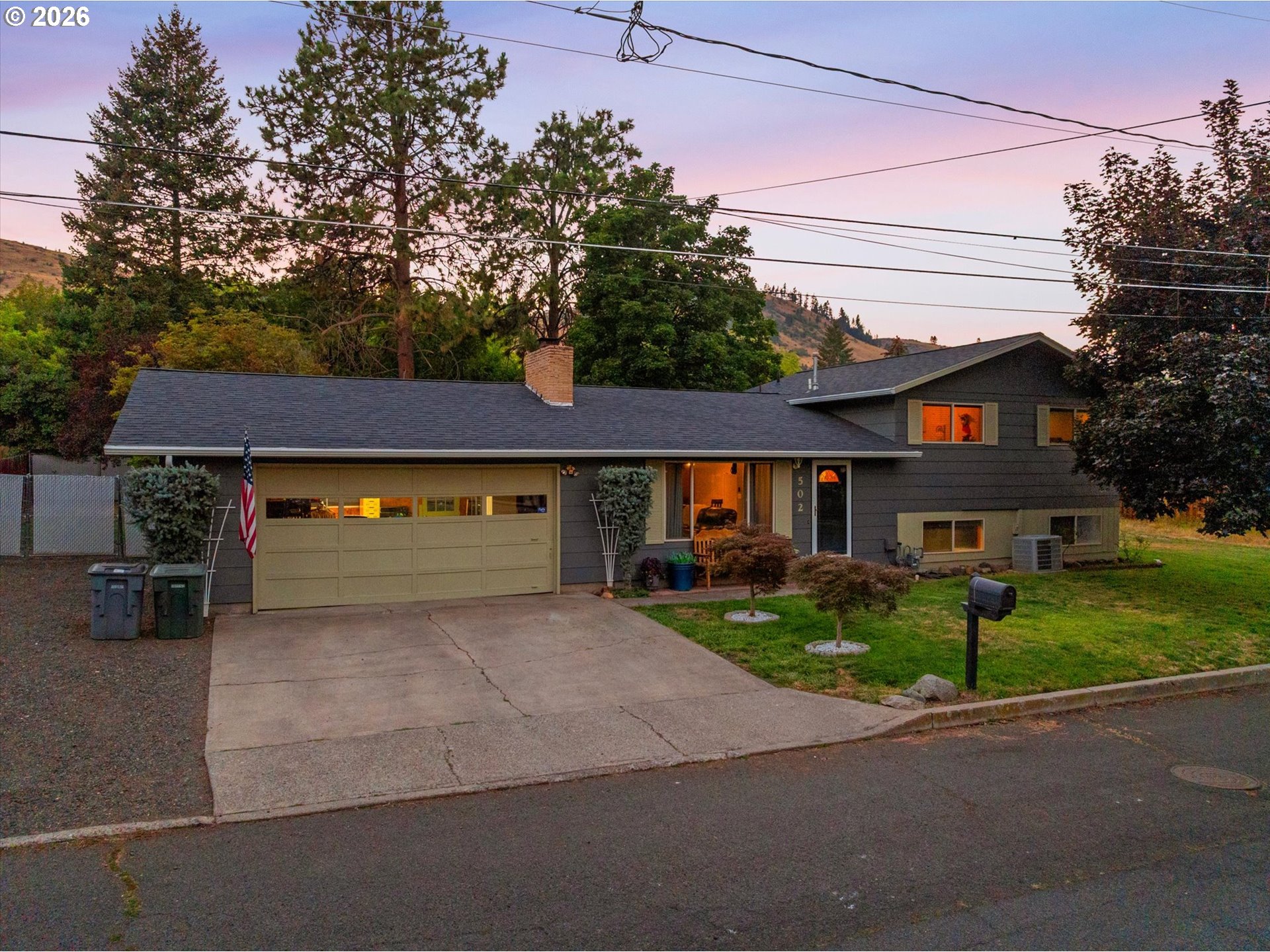 502 1st St Property Photo 41