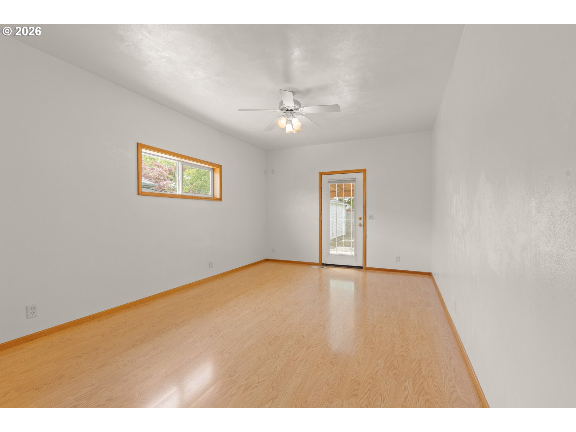919 Old Orchard Ln Property Photo 10