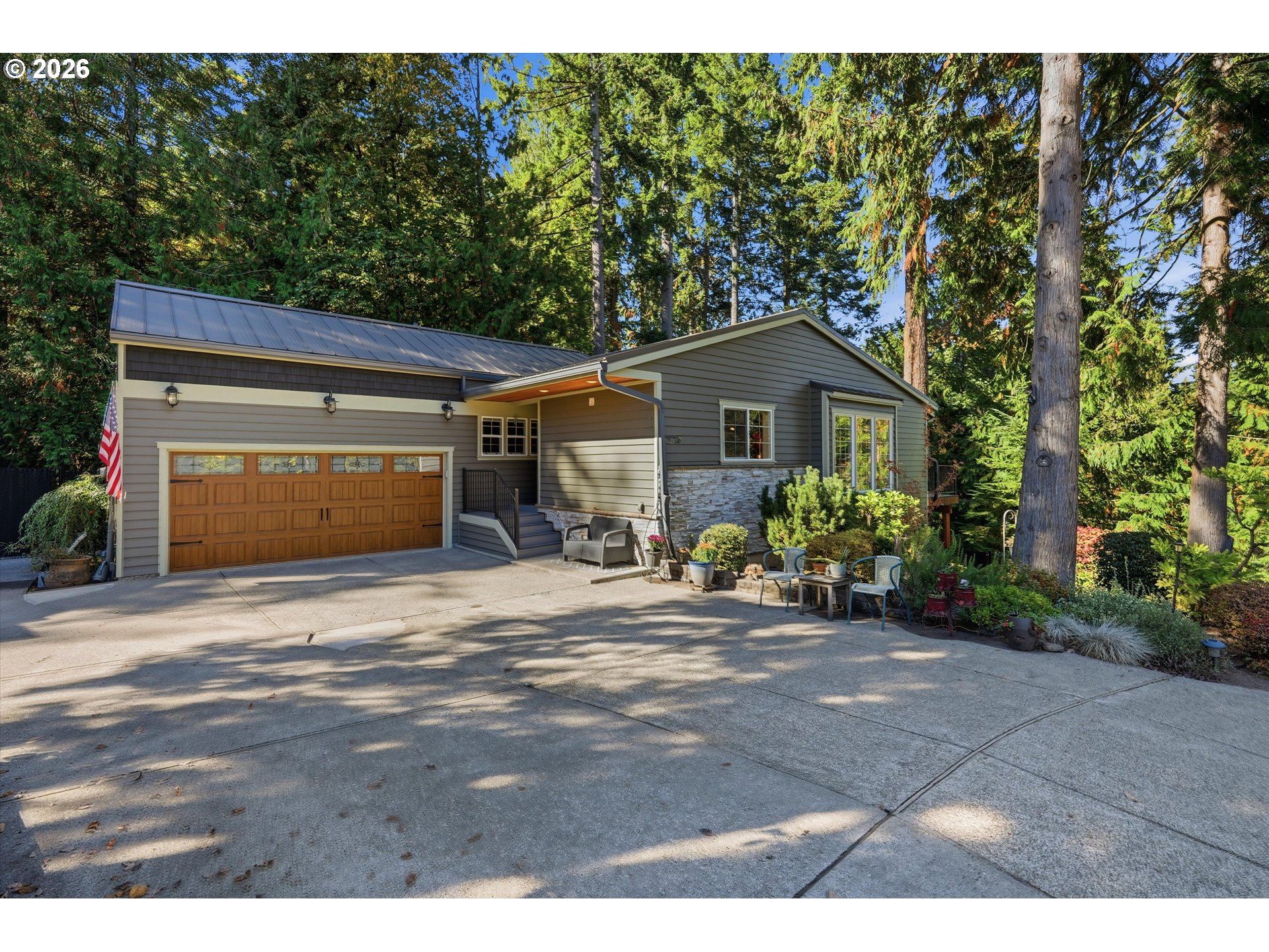 17970 Loundree Dr Property Photo 3
