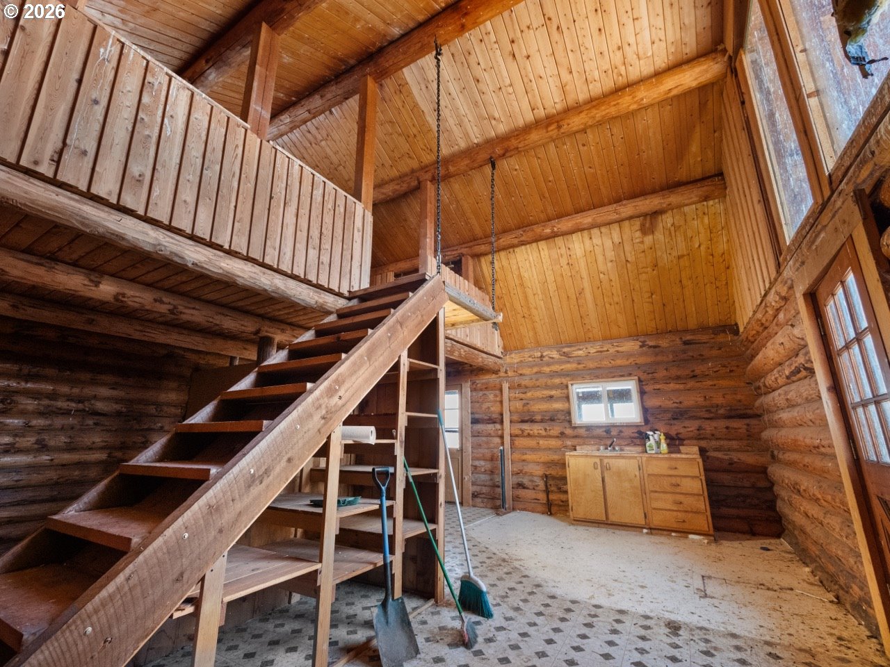 Roulet Loop Property Photo 12