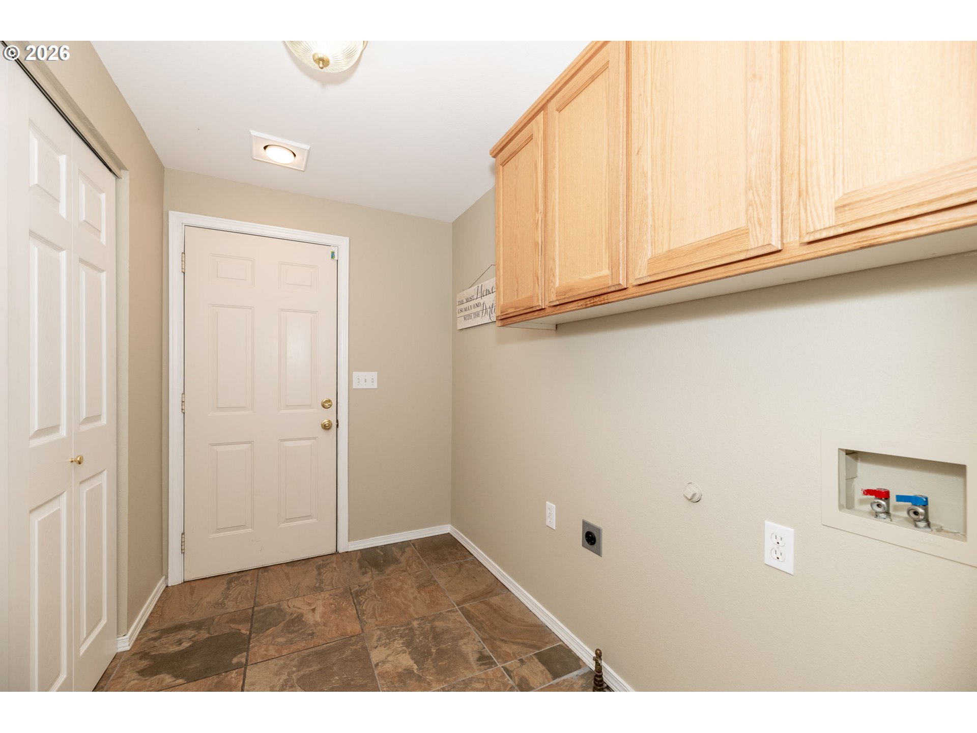 2142 Ne Wolverine Loop Property Photo 17