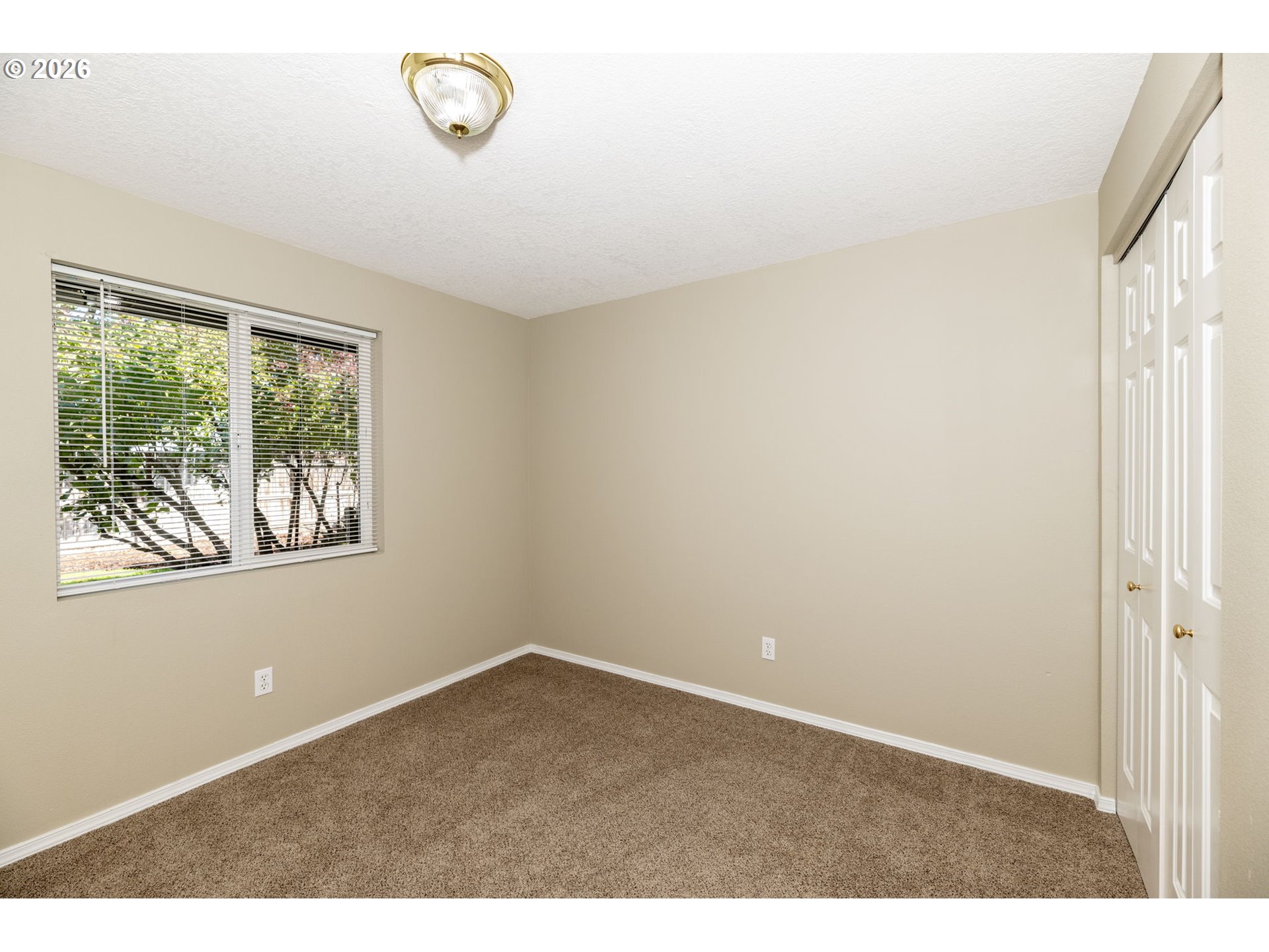 2142 Ne Wolverine Loop Property Photo 27