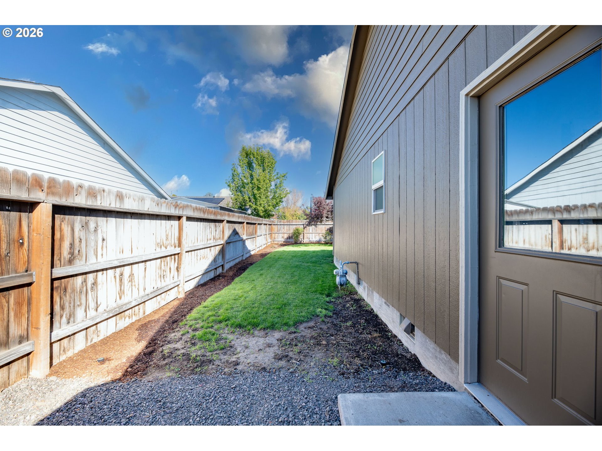 2142 Ne Wolverine Loop Property Photo 39