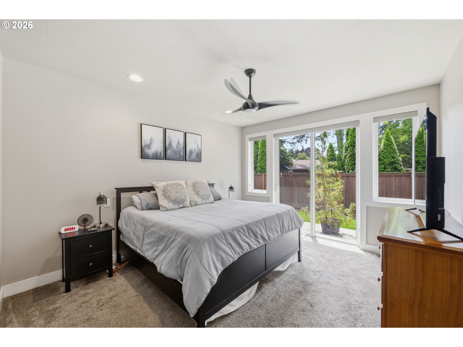 2144 Lathen Way Property Photo 4