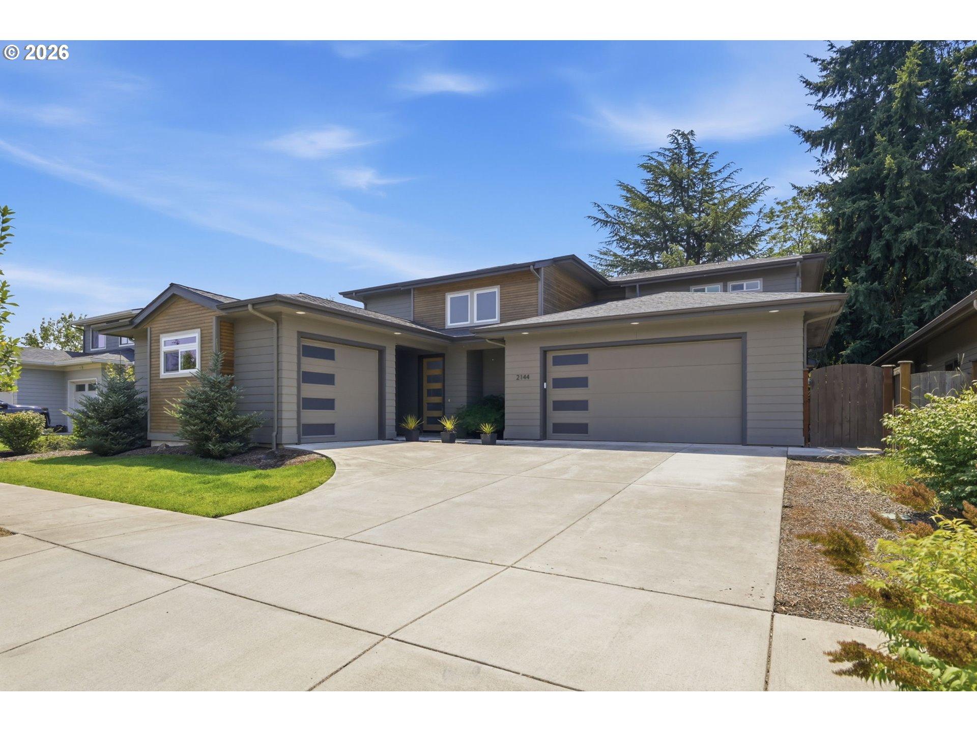 2144 Lathen Way Property Photo 6