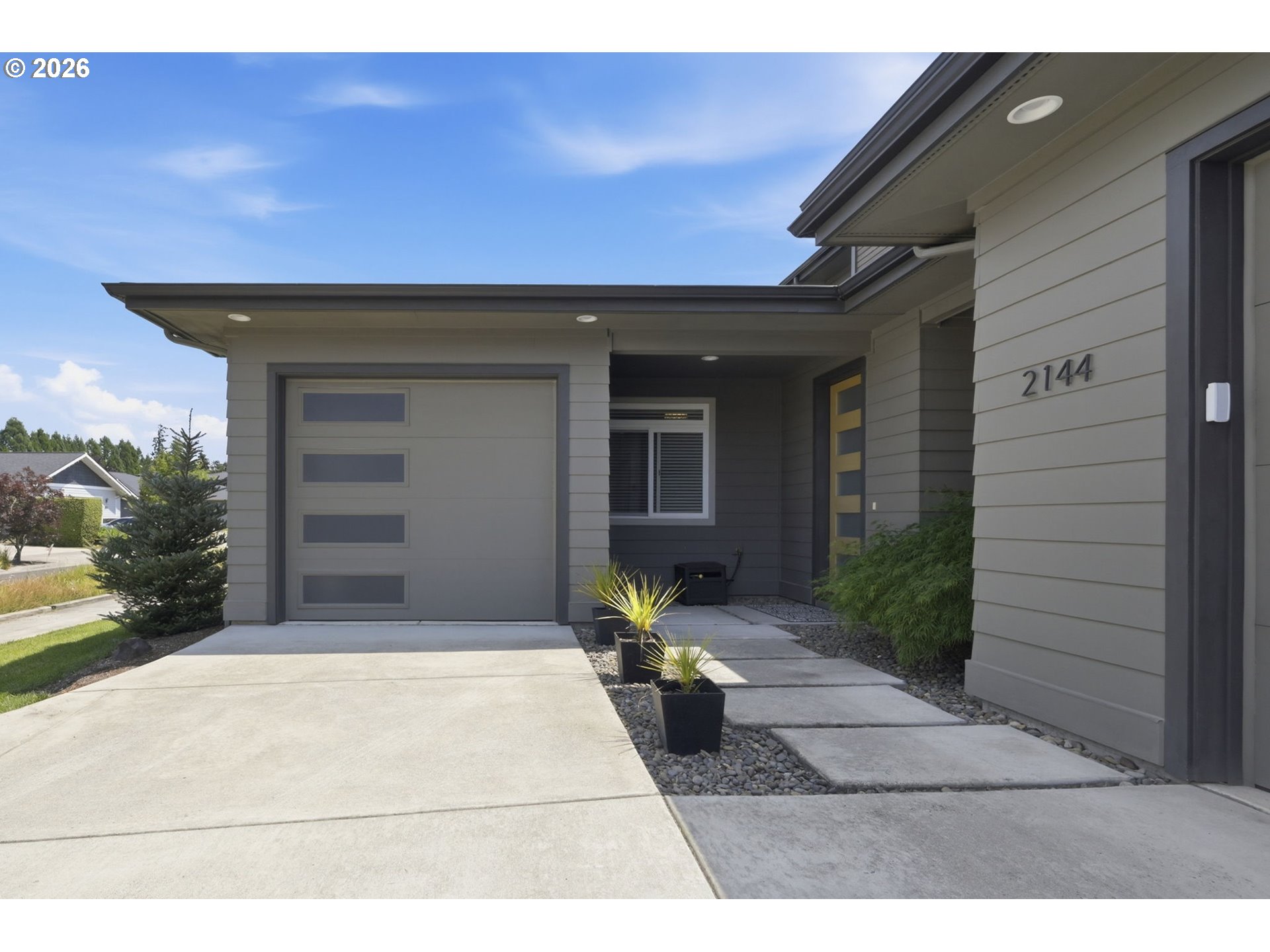 2144 Lathen Way Property Photo 7