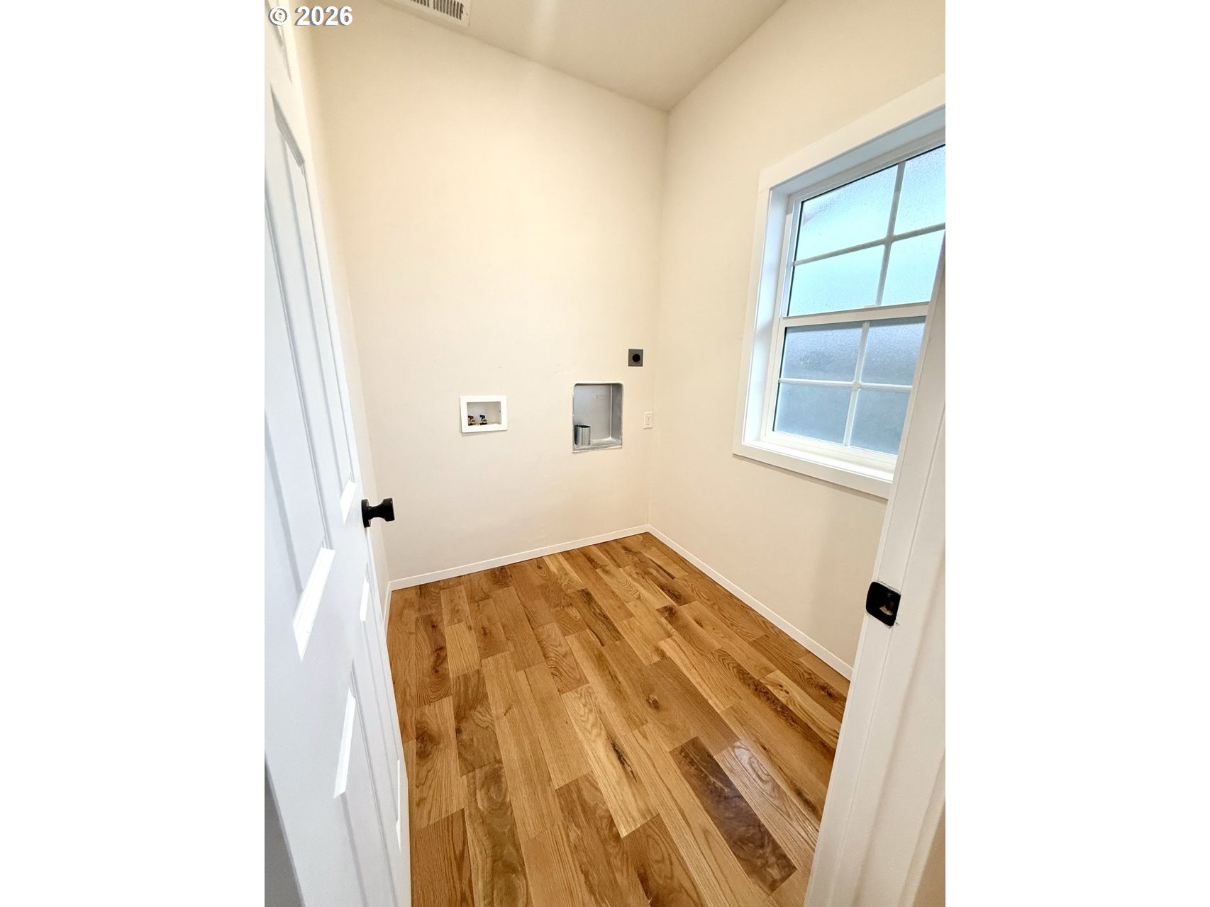 230 E St Property Photo 6