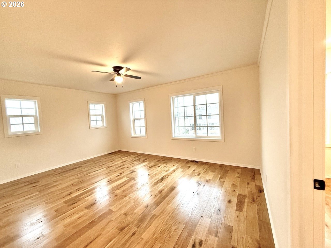 230 E St Property Photo 18