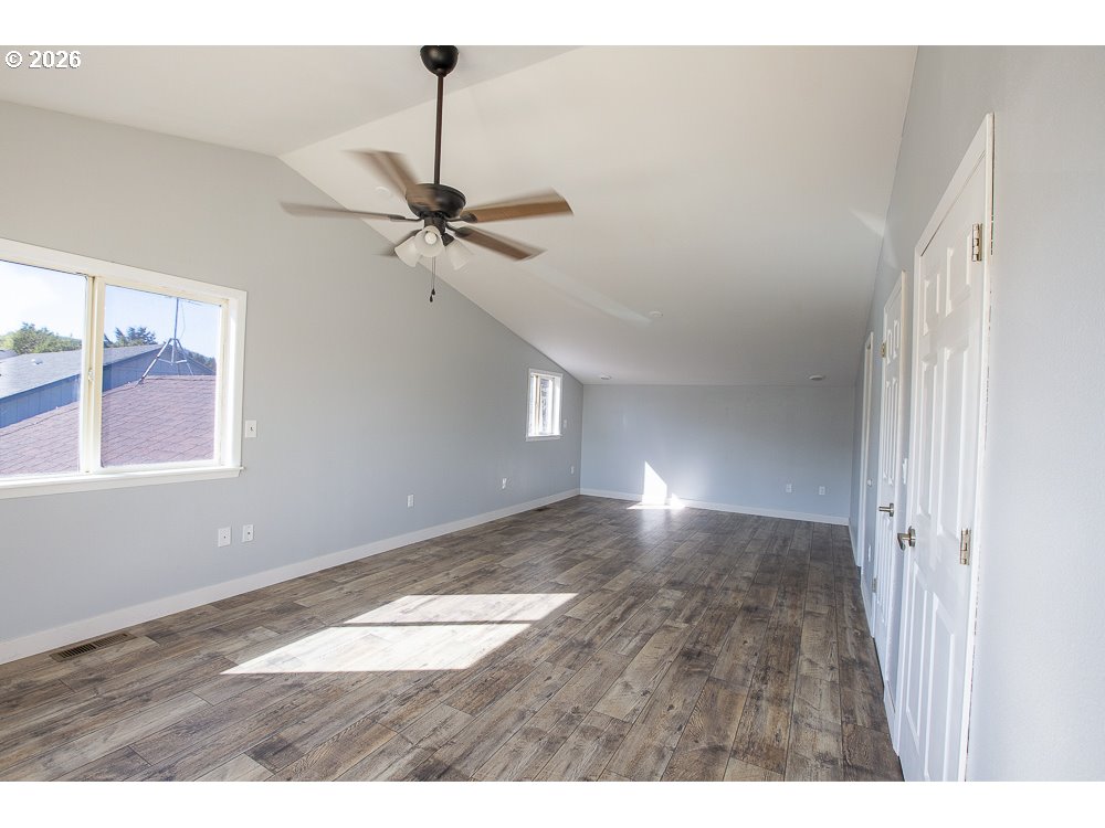 2309 M Ct Property Photo 4
