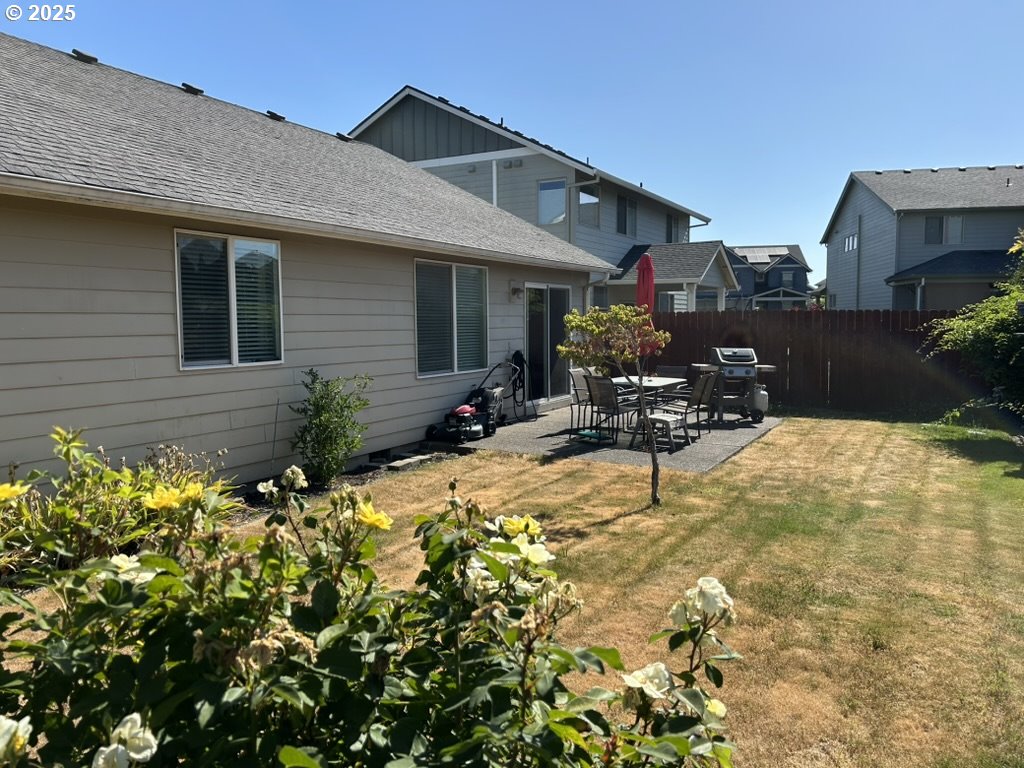 736 Kelsey Loop Property Photo 19