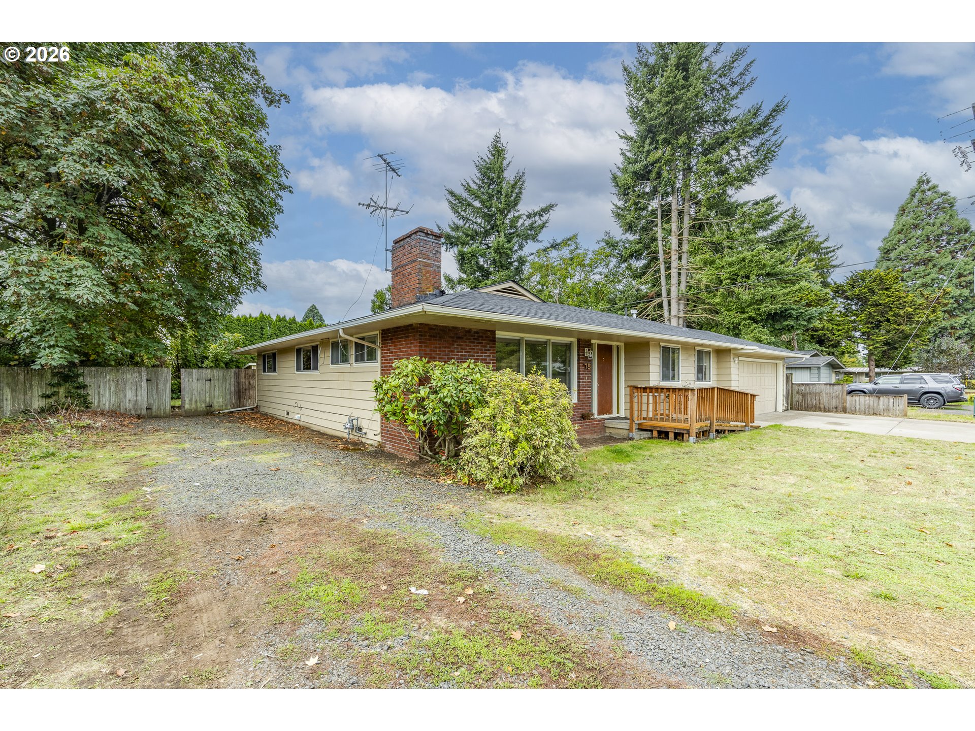 75 Hayden Bridge Way Property Photo 3