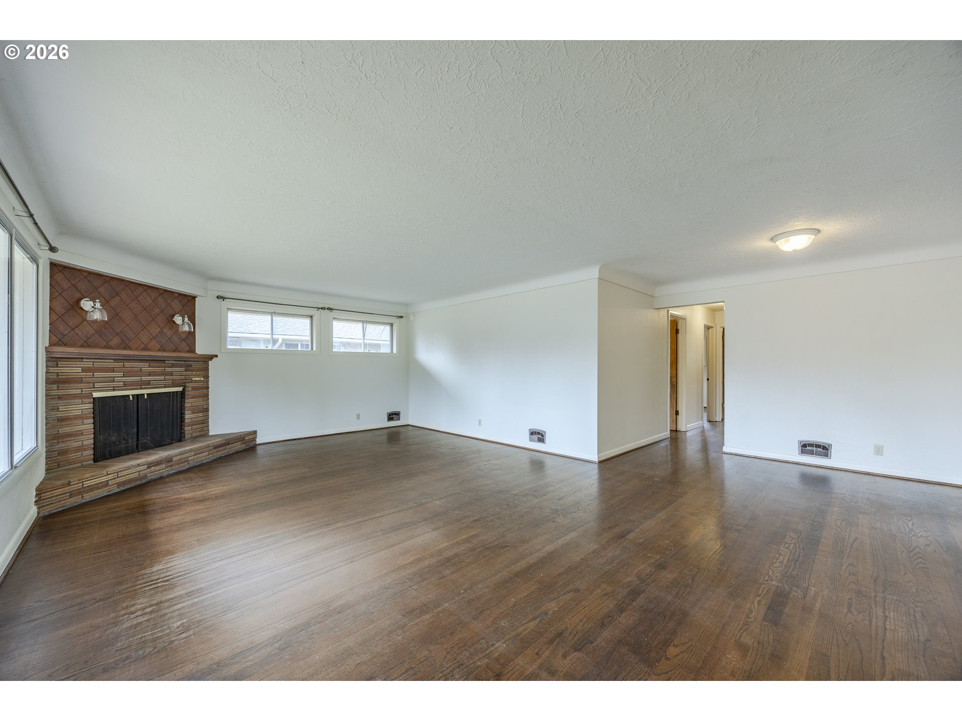75 Hayden Bridge Way Property Photo 6