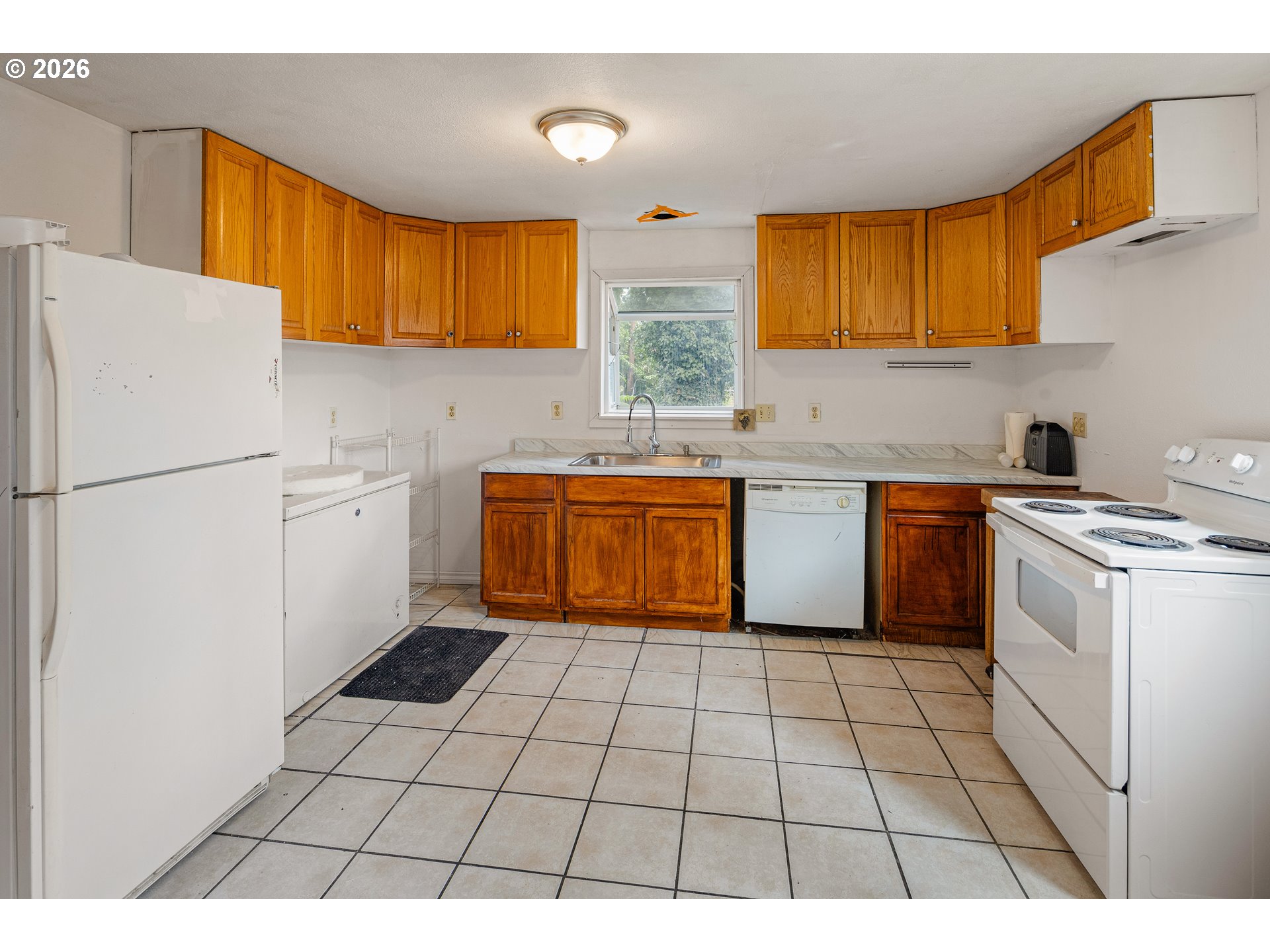 355 River Rd Property Photo 28