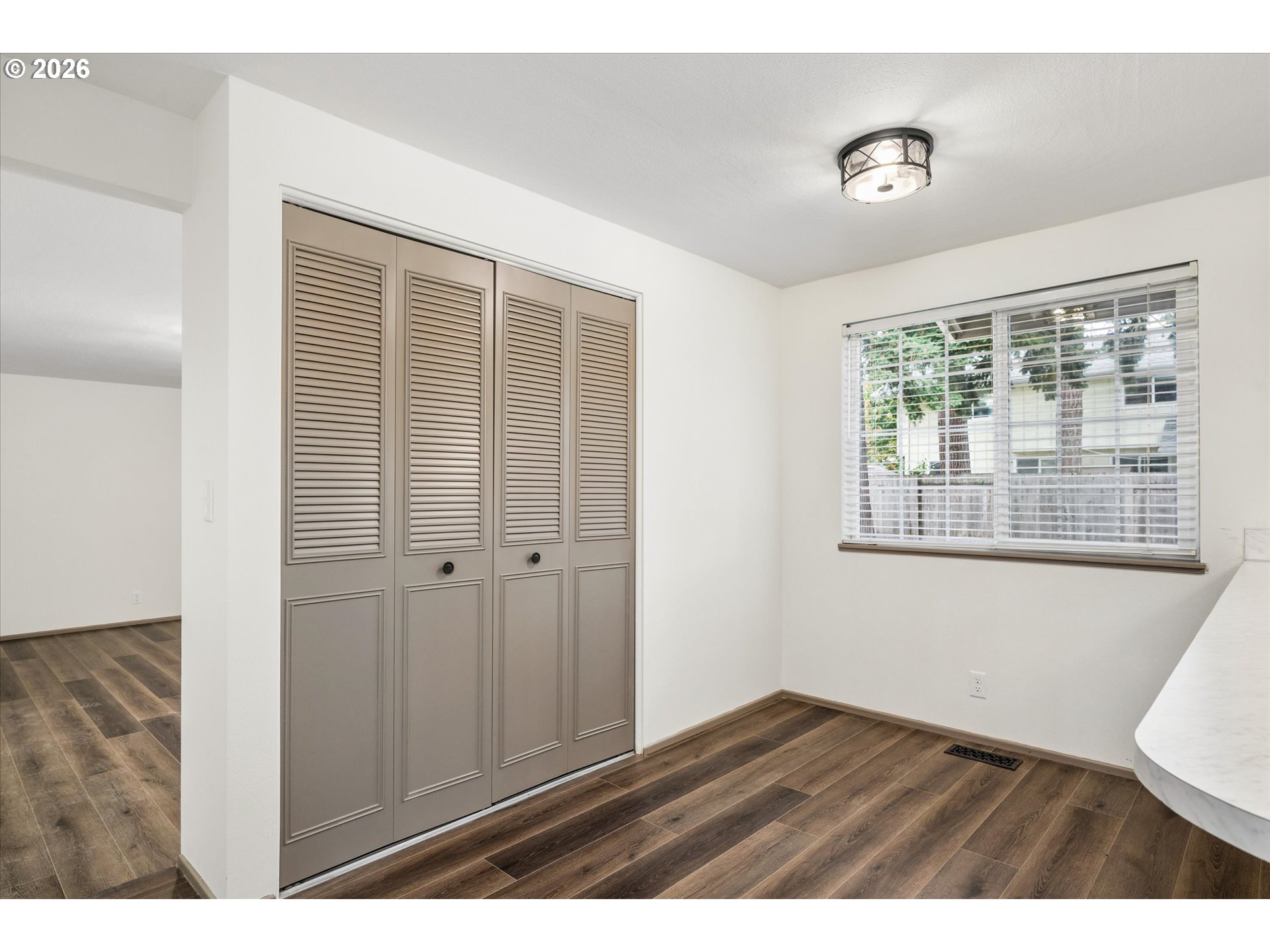 536 66th St Property Photo 15