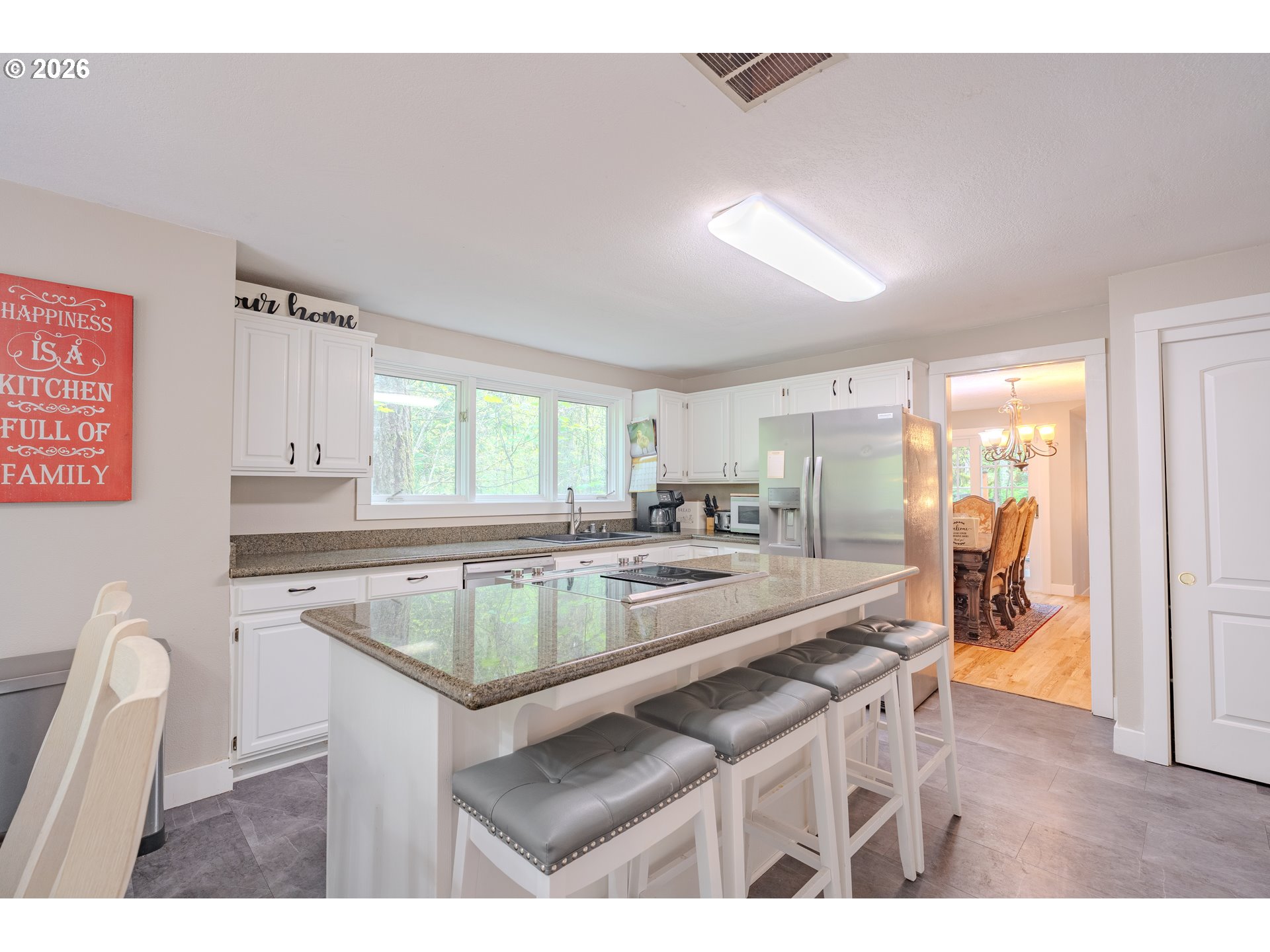 14435 Ne Valley View Ln Property Photo 10