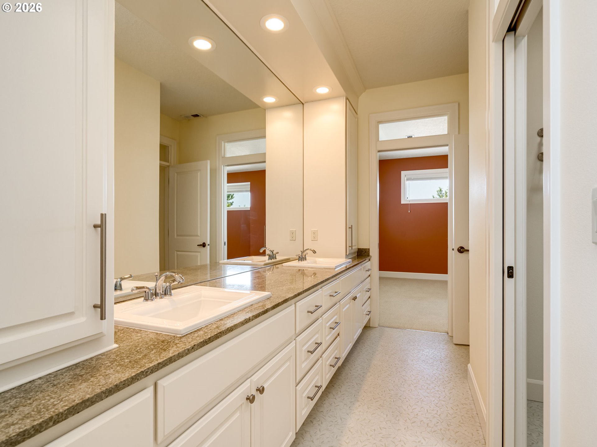 4066 Ne Fairview Lake Way Property Photo 31