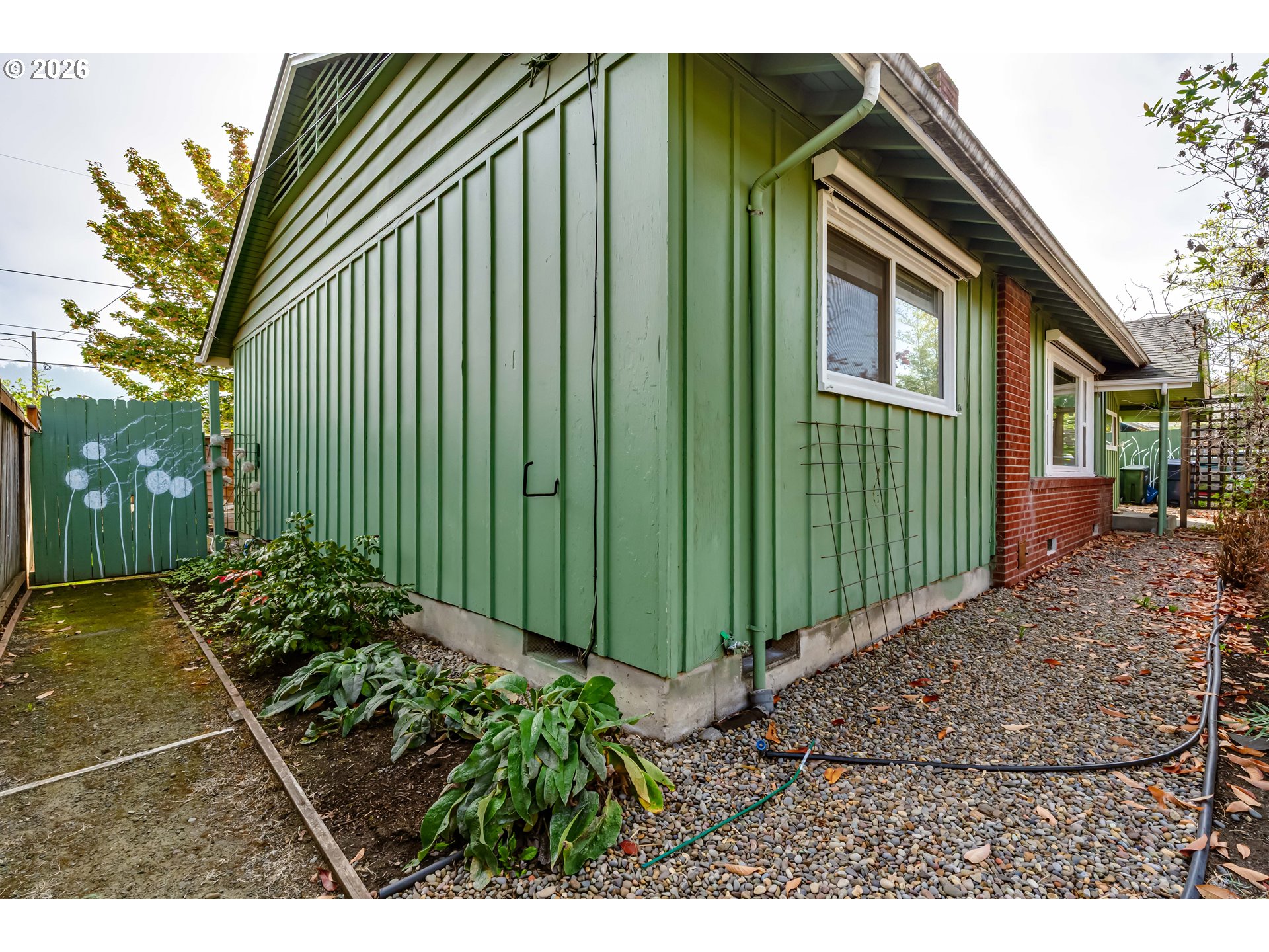 3475 Ferry St Property Photo 3