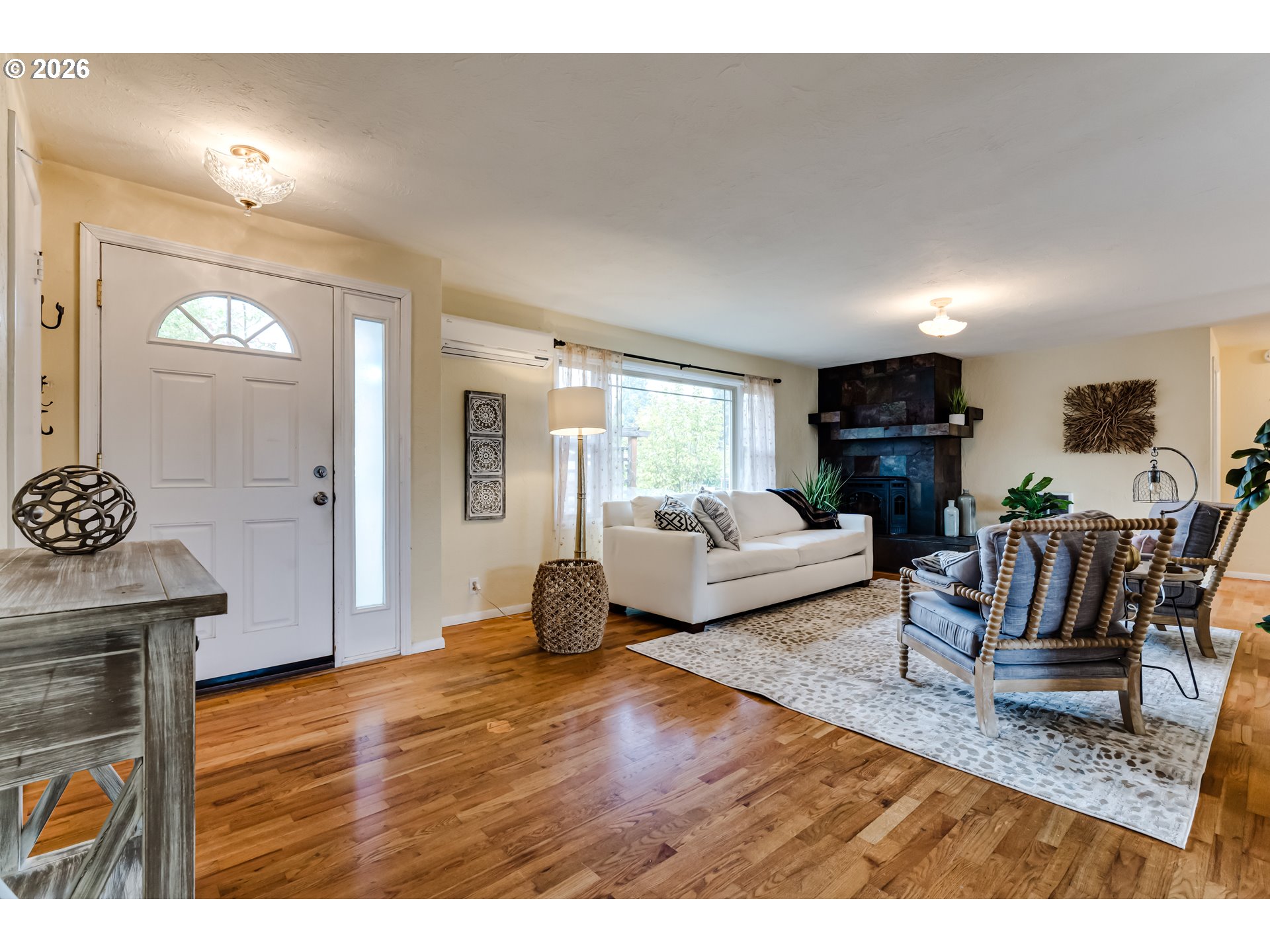 3475 Ferry St Property Photo 4