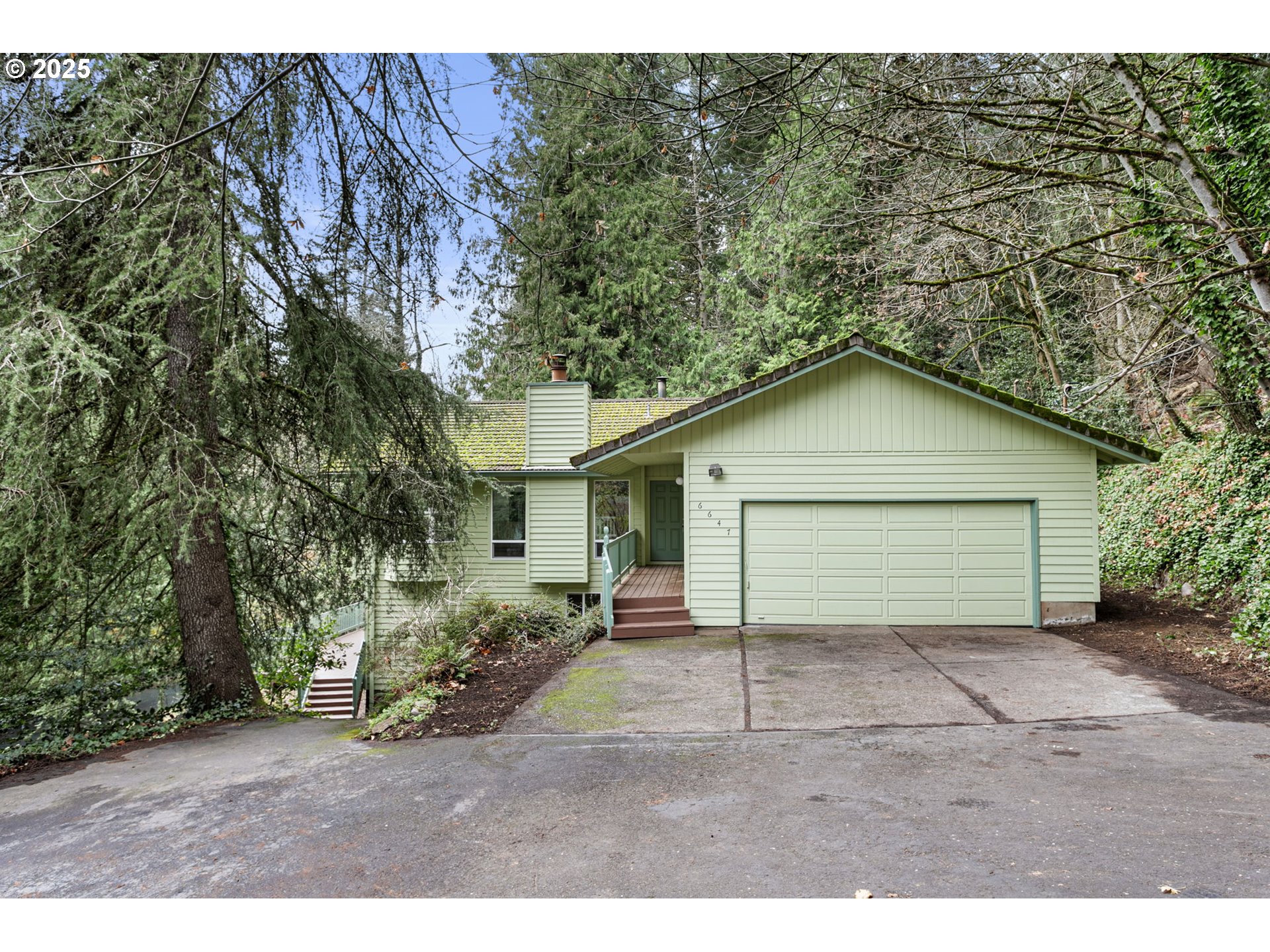 6647 Se 122nd Ave Property Photo 1