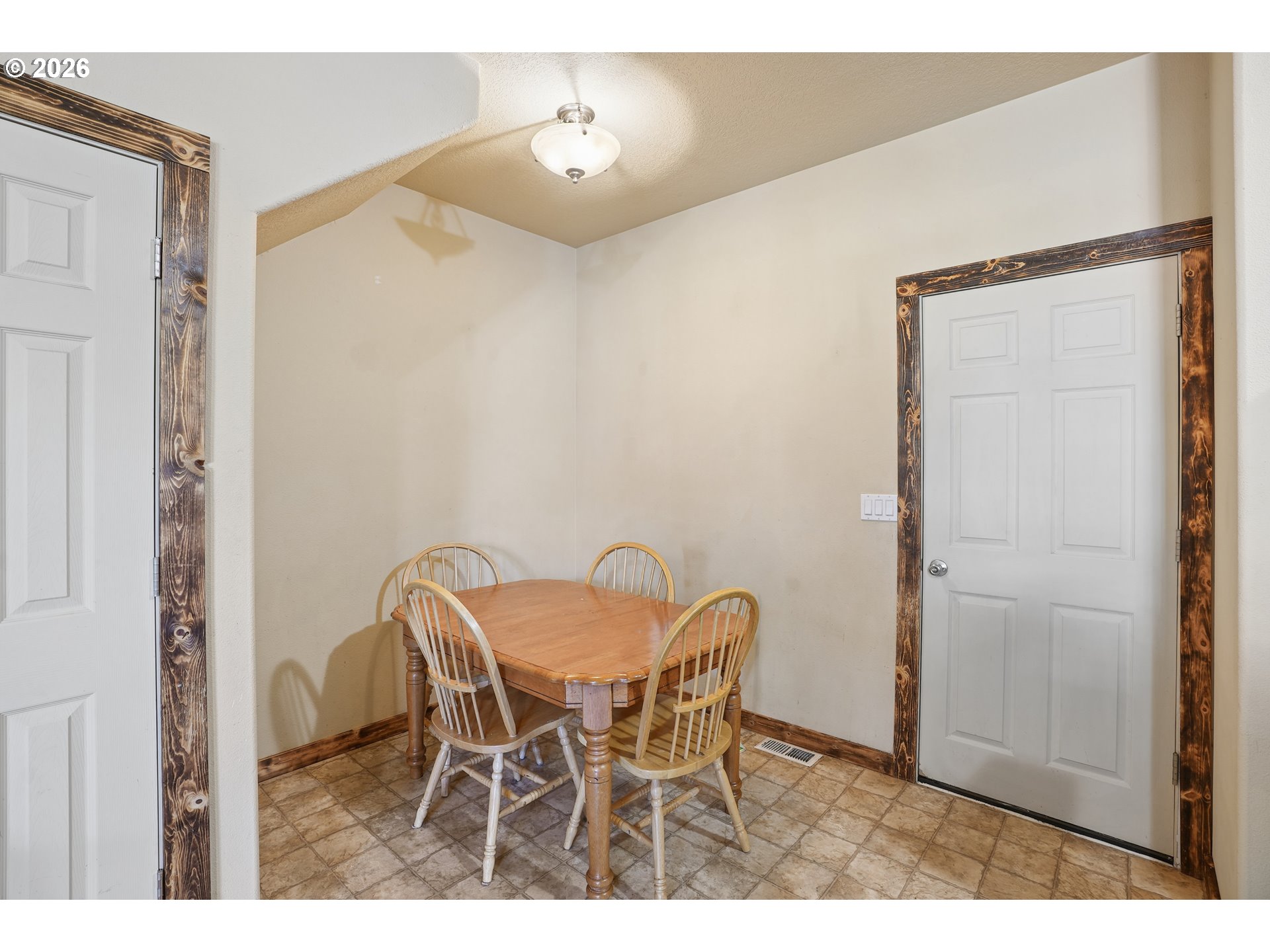 38508 Galway St Property Photo 8