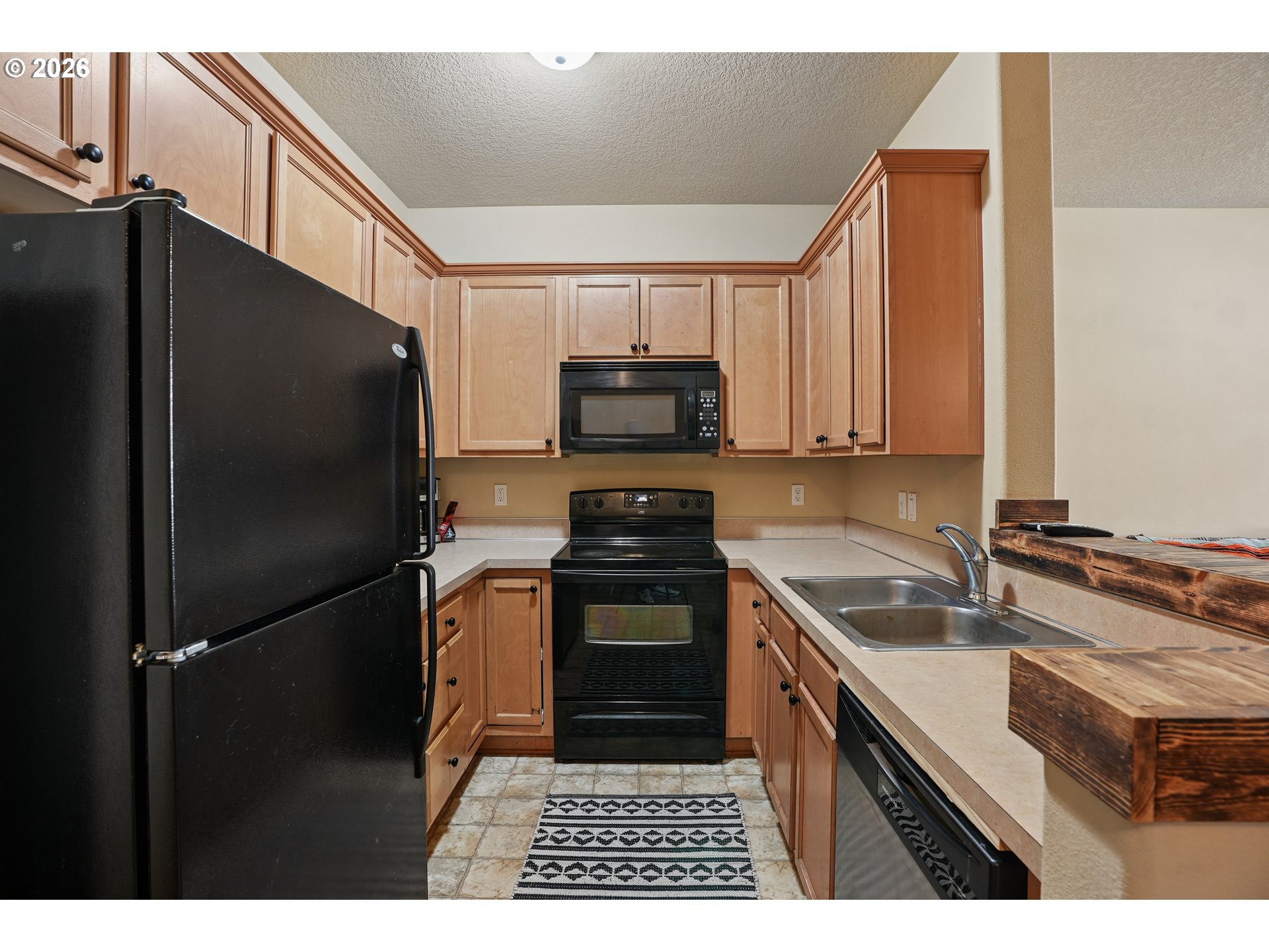 38508 Galway St Property Photo 10