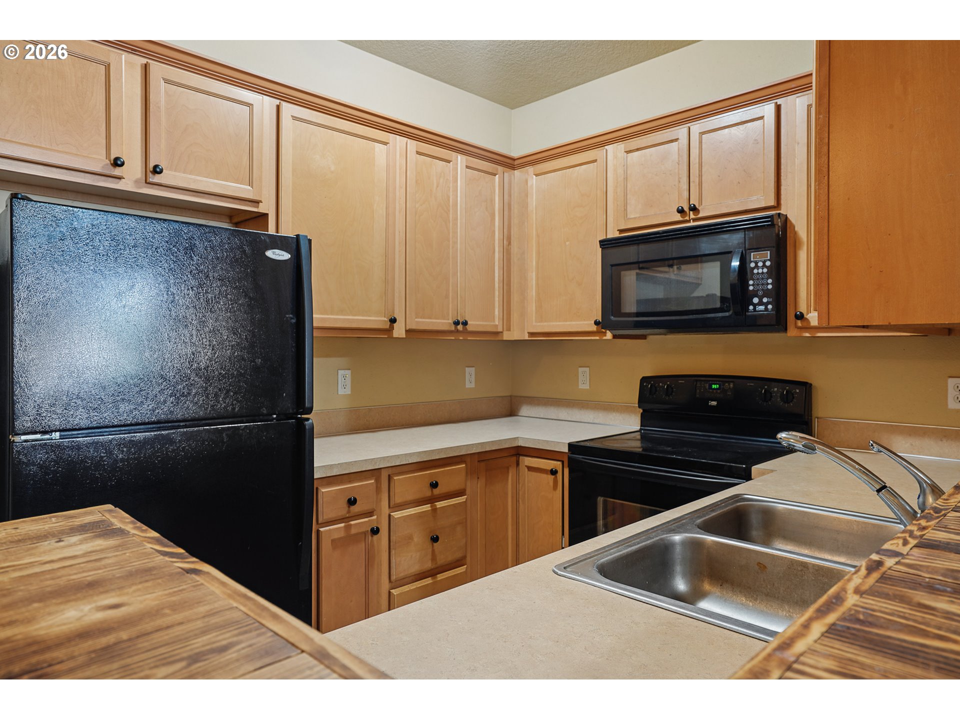 38508 Galway St Property Photo 11