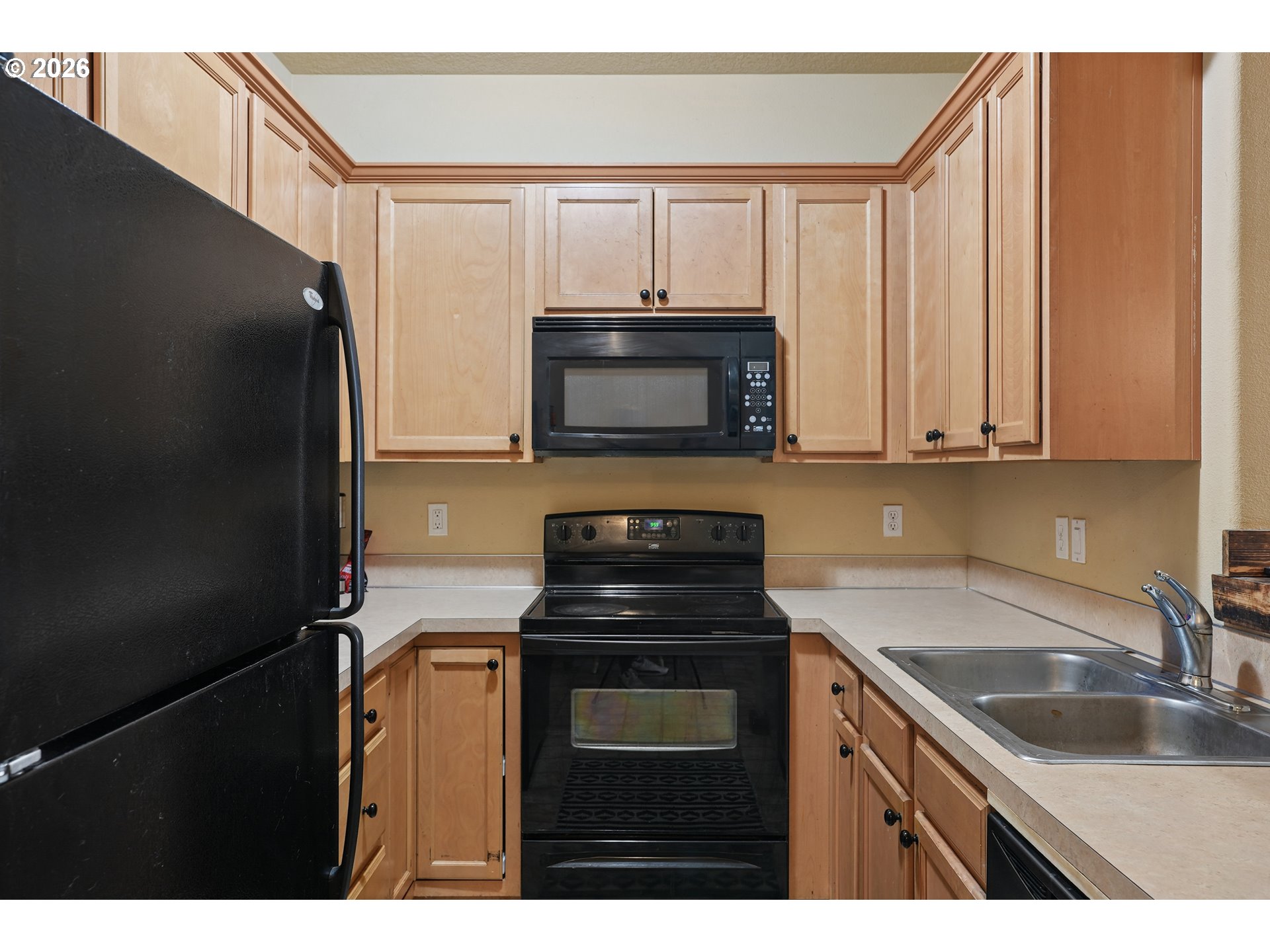 38508 Galway St Property Photo 12