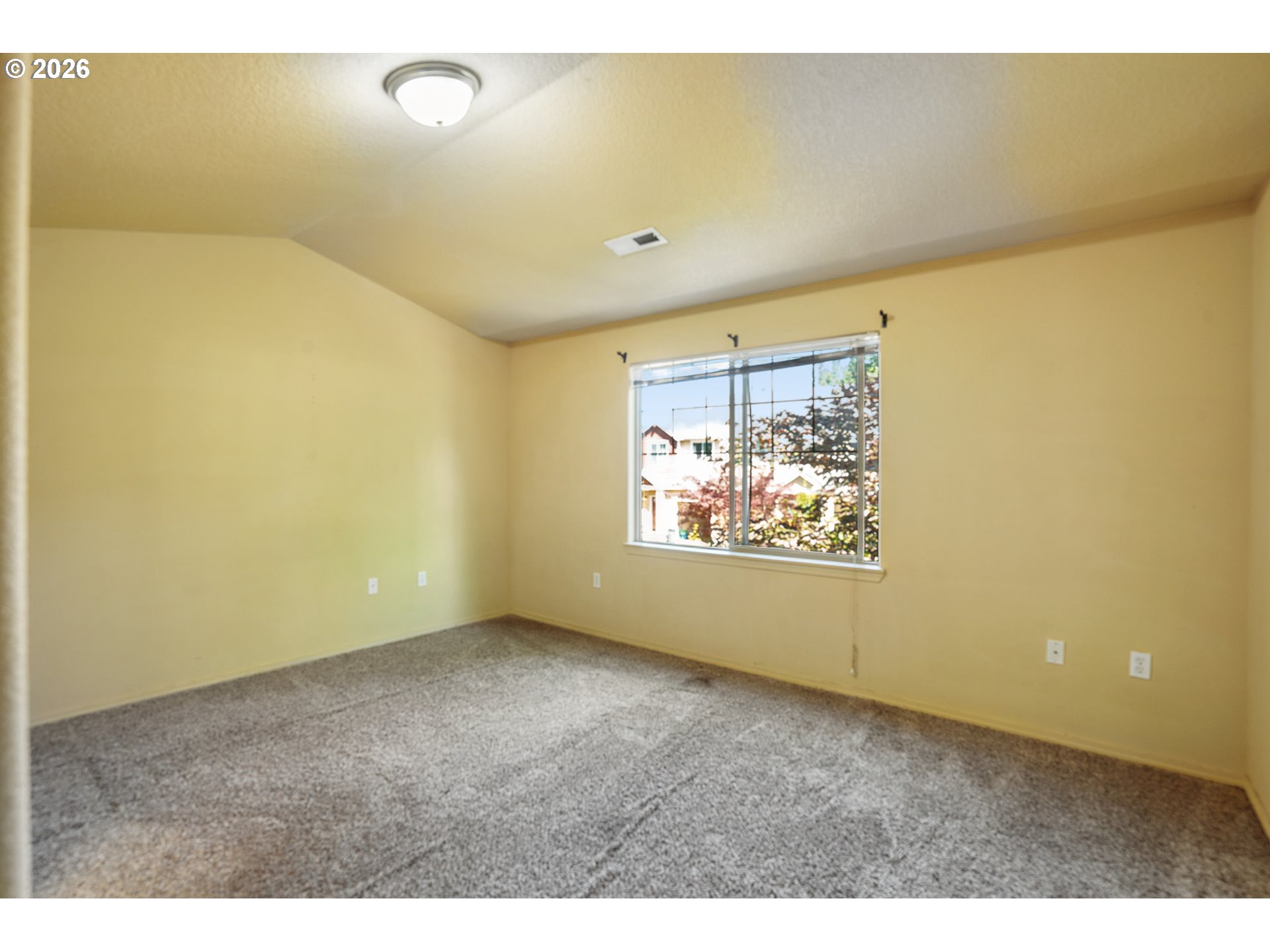 38508 Galway St Property Photo 15