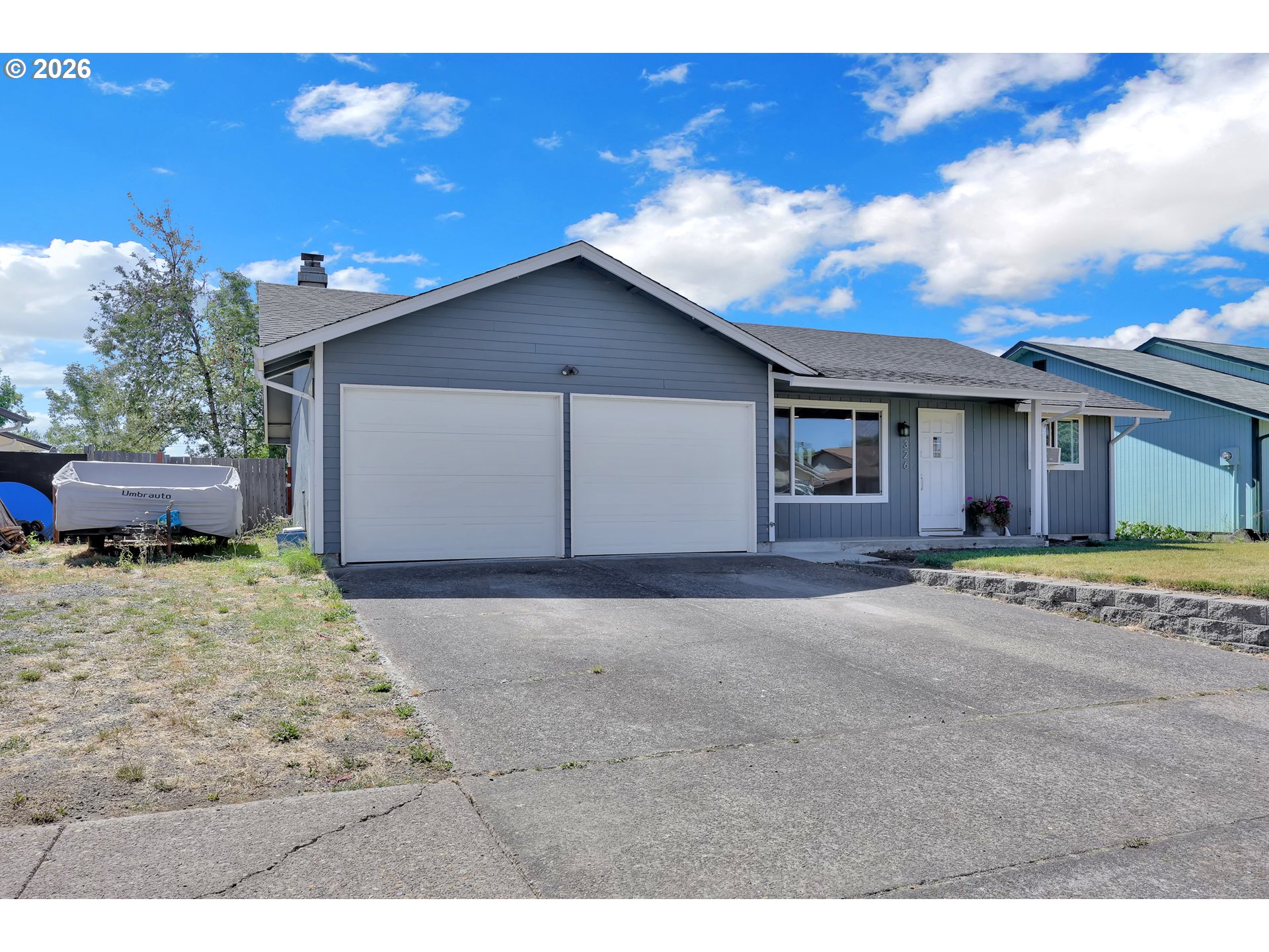 326 38th Pl Property Photo 4