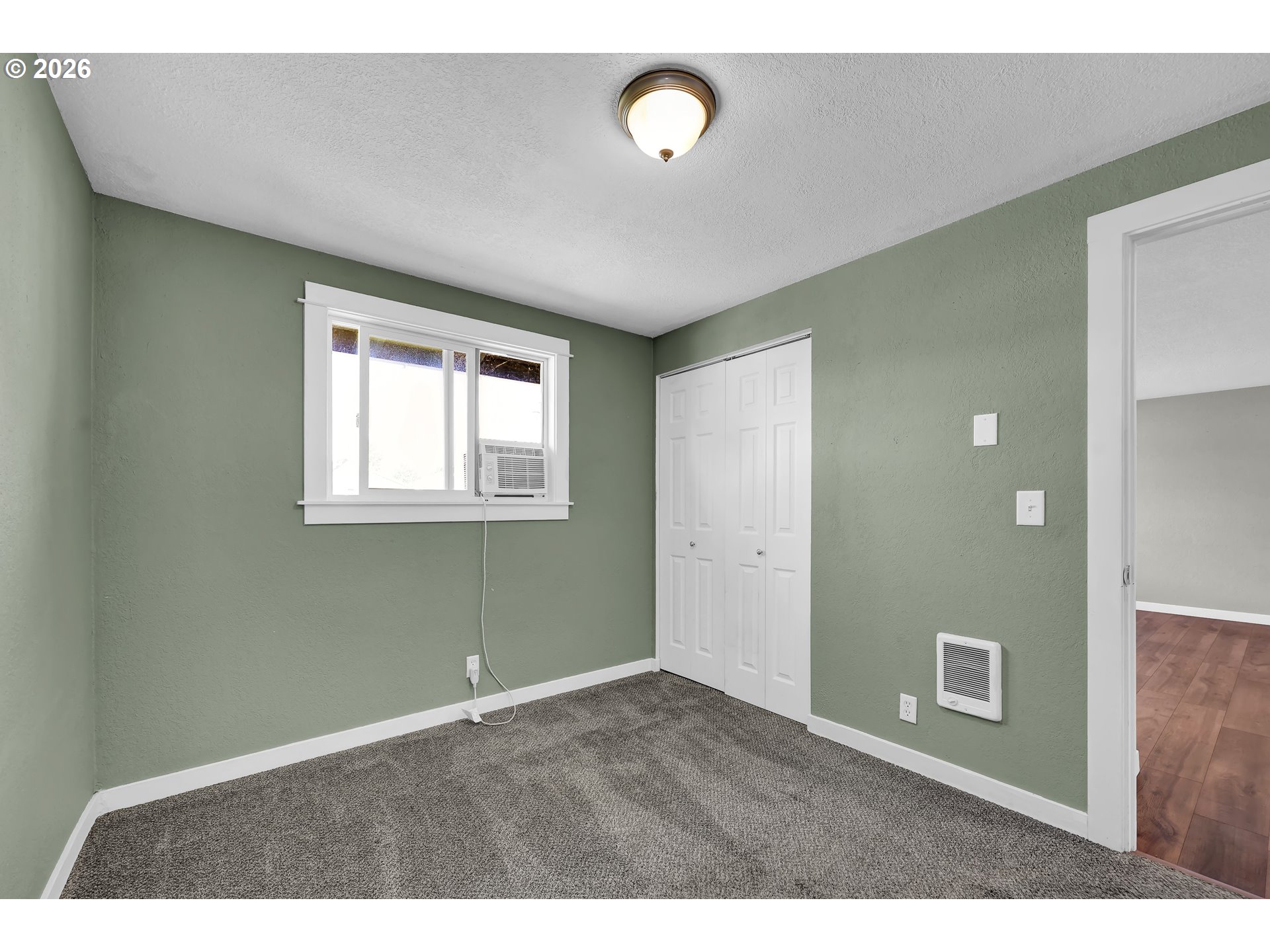 326 38th Pl Property Photo 23
