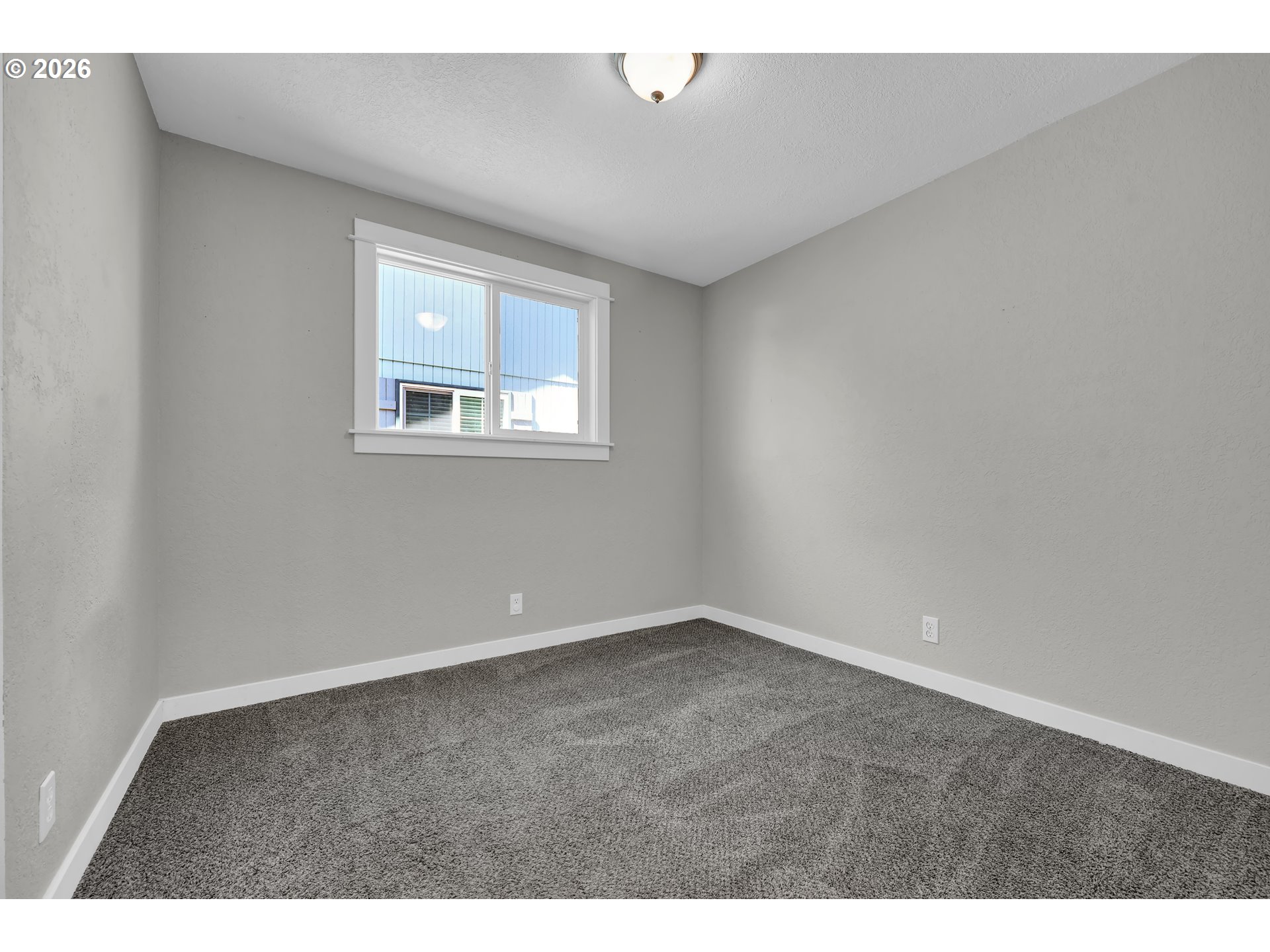 326 38th Pl Property Photo 26
