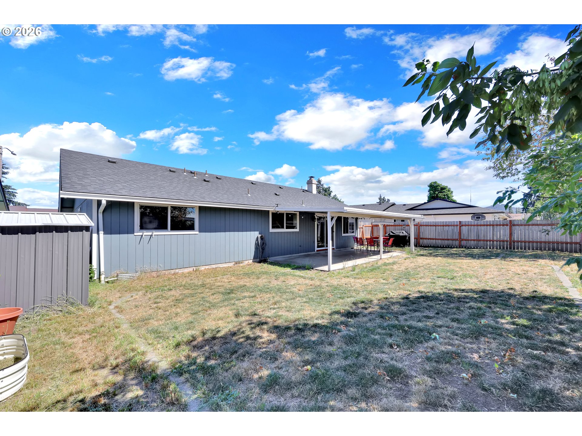 326 38th Pl Property Photo 37