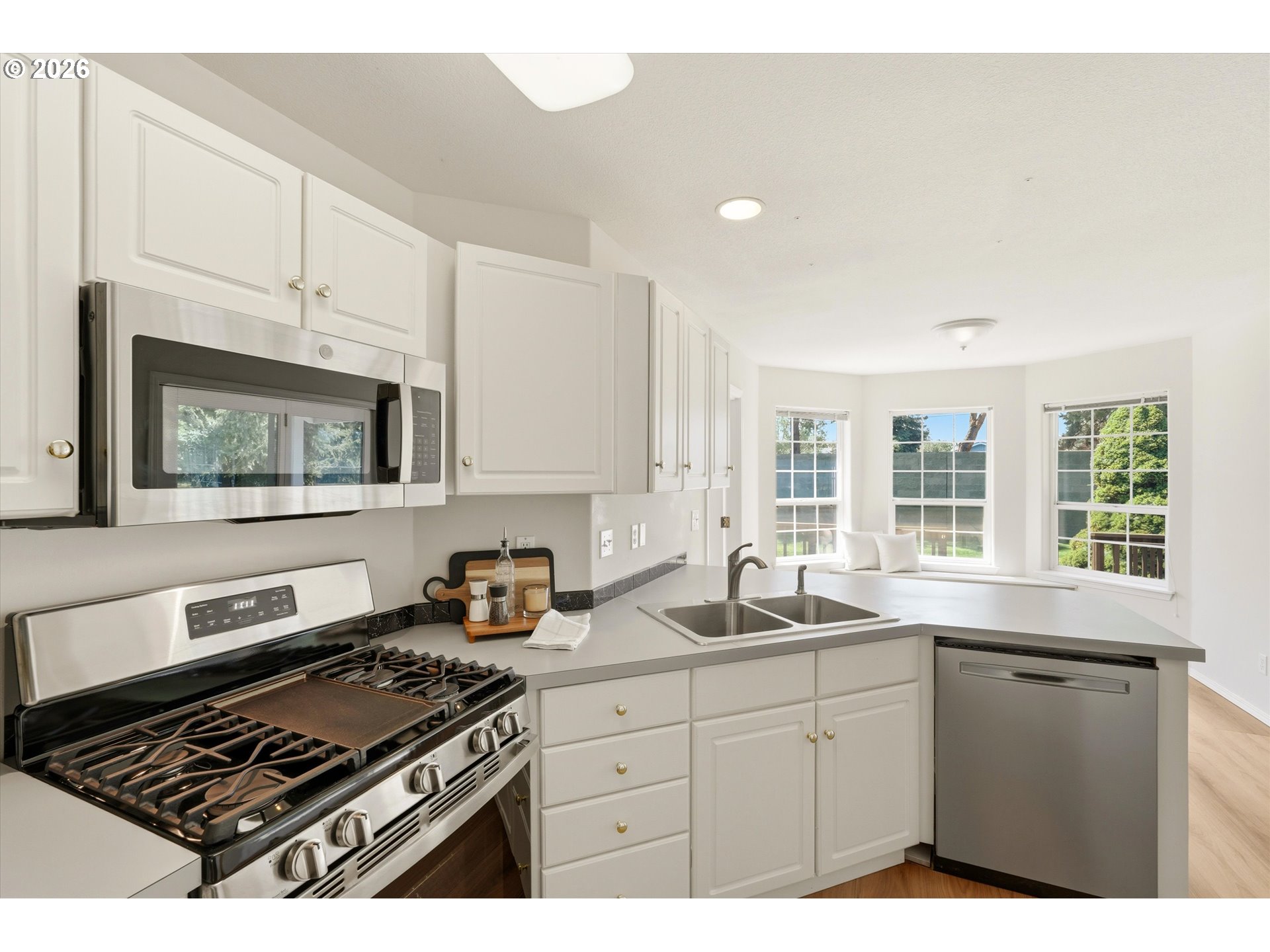 3389 Ne Stonebrook Loop Property Photo 12