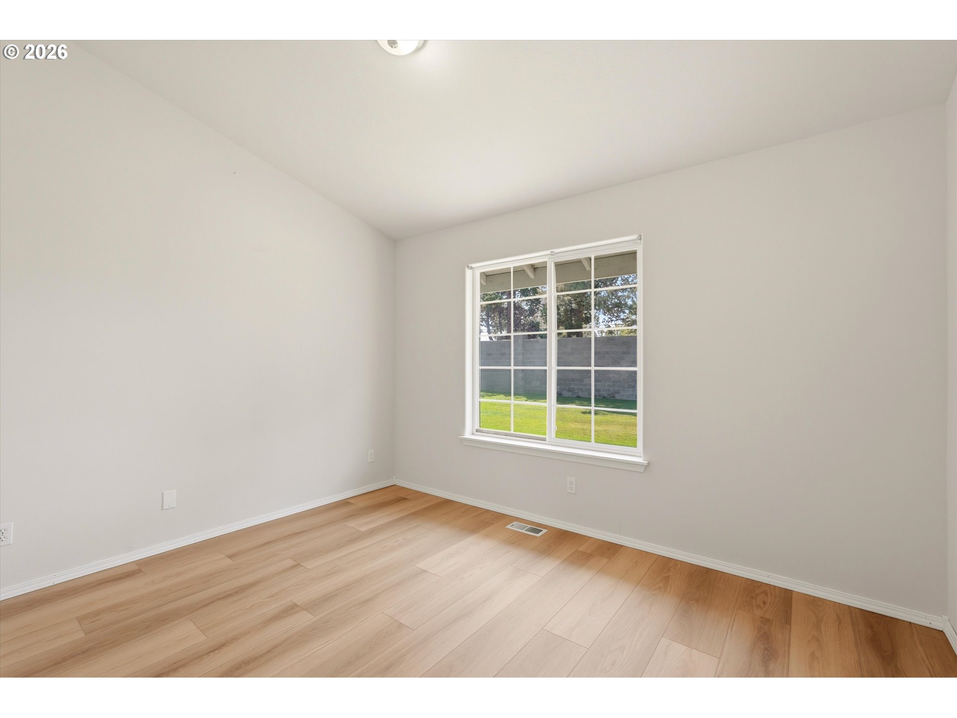 3389 Ne Stonebrook Loop Property Photo 25