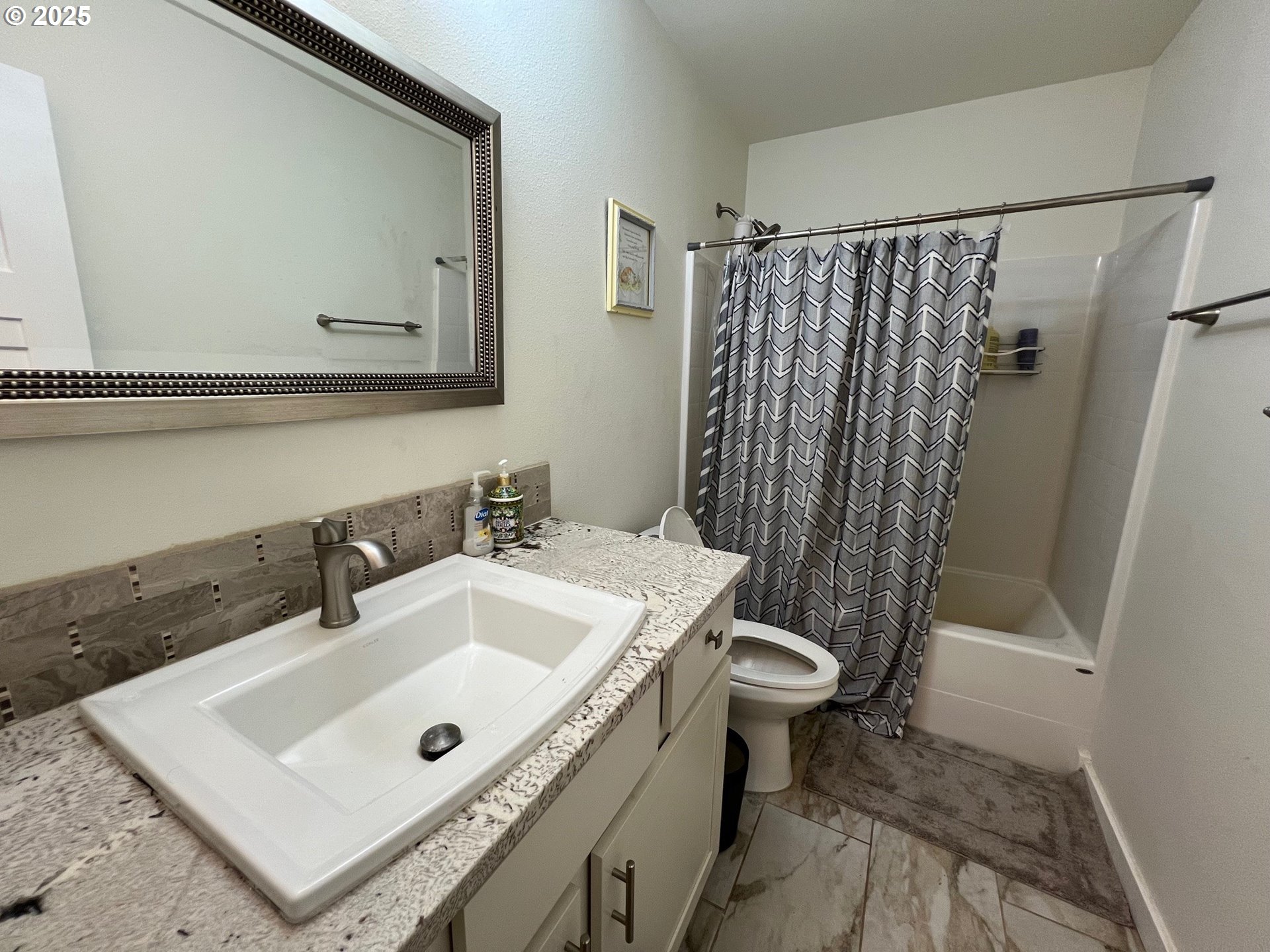 16042 Sparks Dr Property Photo 11