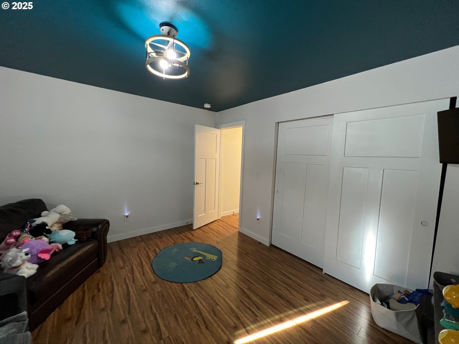 16042 Sparks Dr Property Photo 12