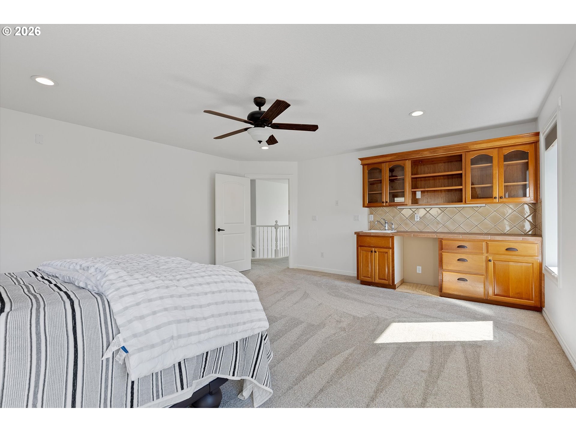 211 W Hazelnut Dr Property Photo 18