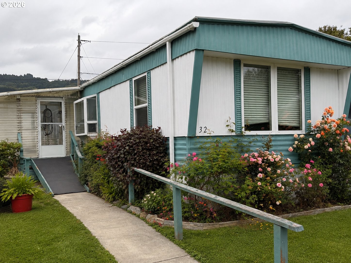15505 Oceanview Dr Property Photo 1