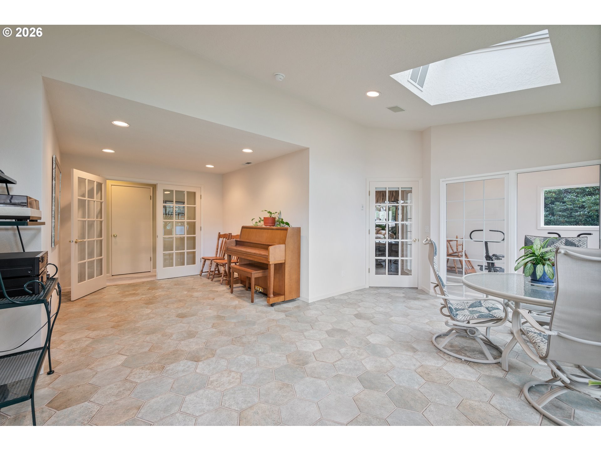 2454 Archwood Dr Property Photo 13