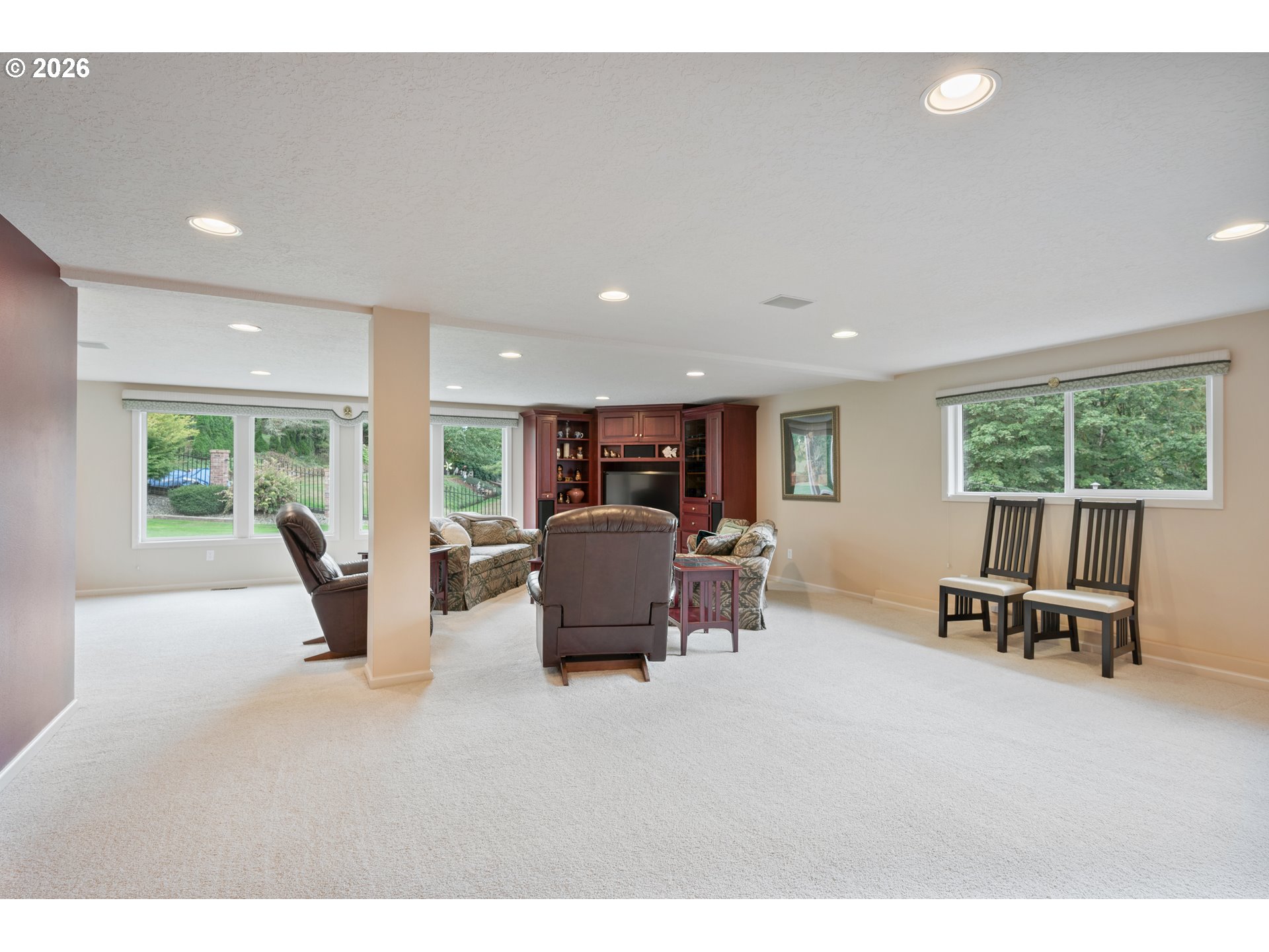 2454 Archwood Dr Property Photo 29