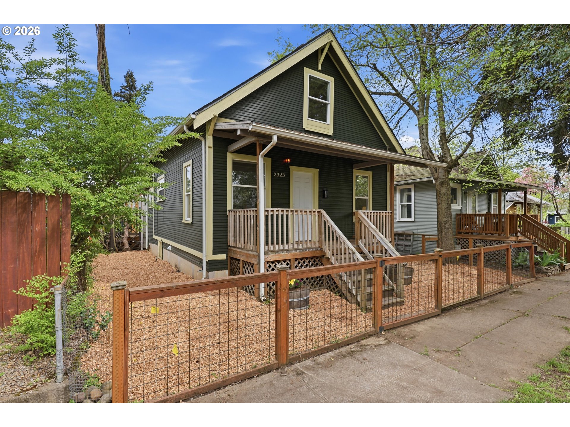 2323 N Terry St Property Photo 1