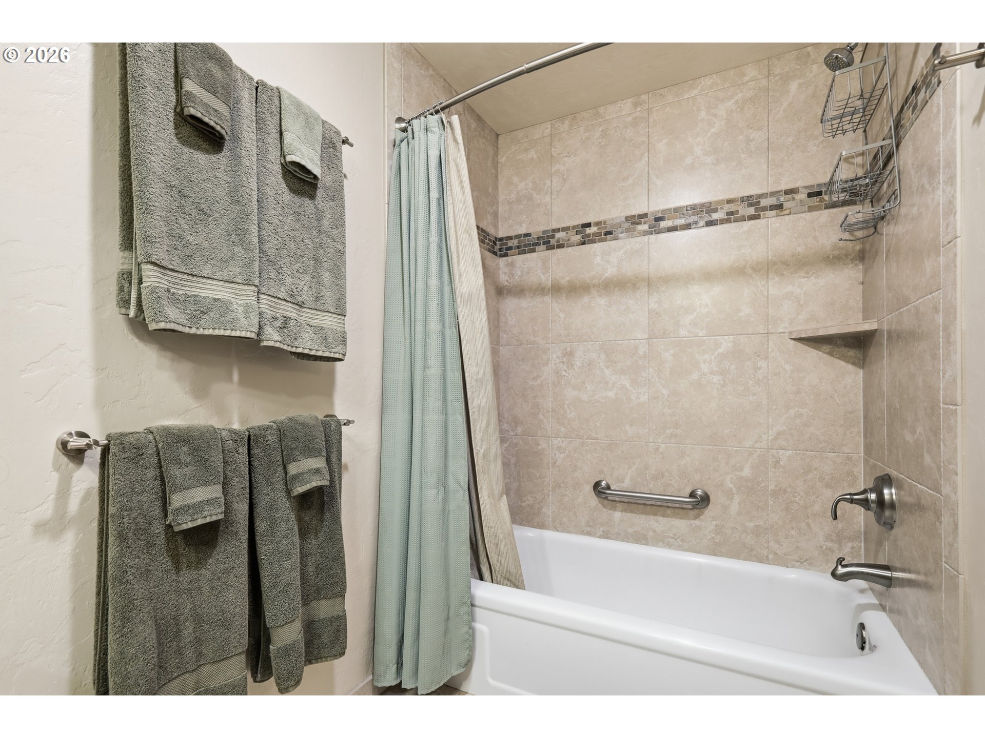 2204 Ridgeway Dr Property Photo 29