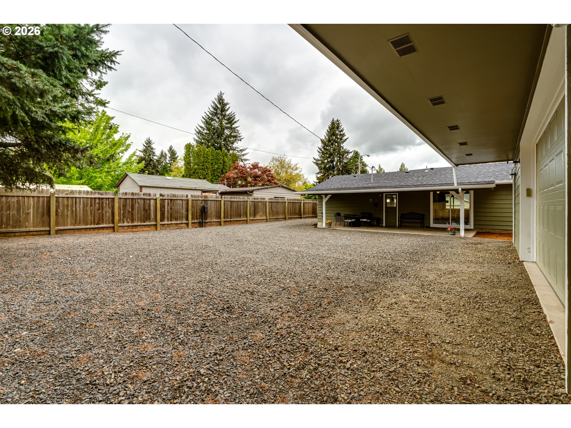 328 Dean Ave Property Photo 5