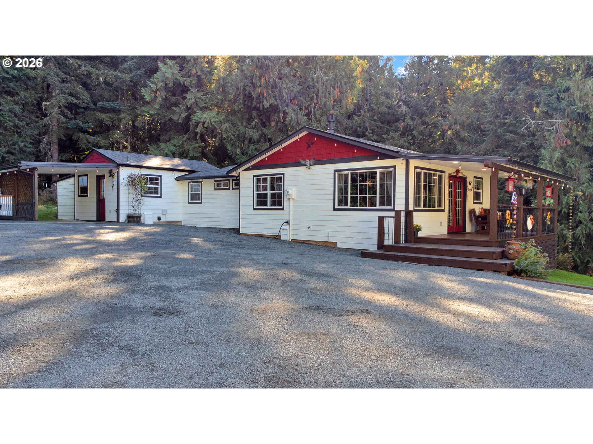 41180 Winberry Creek Rd Property Photo 2