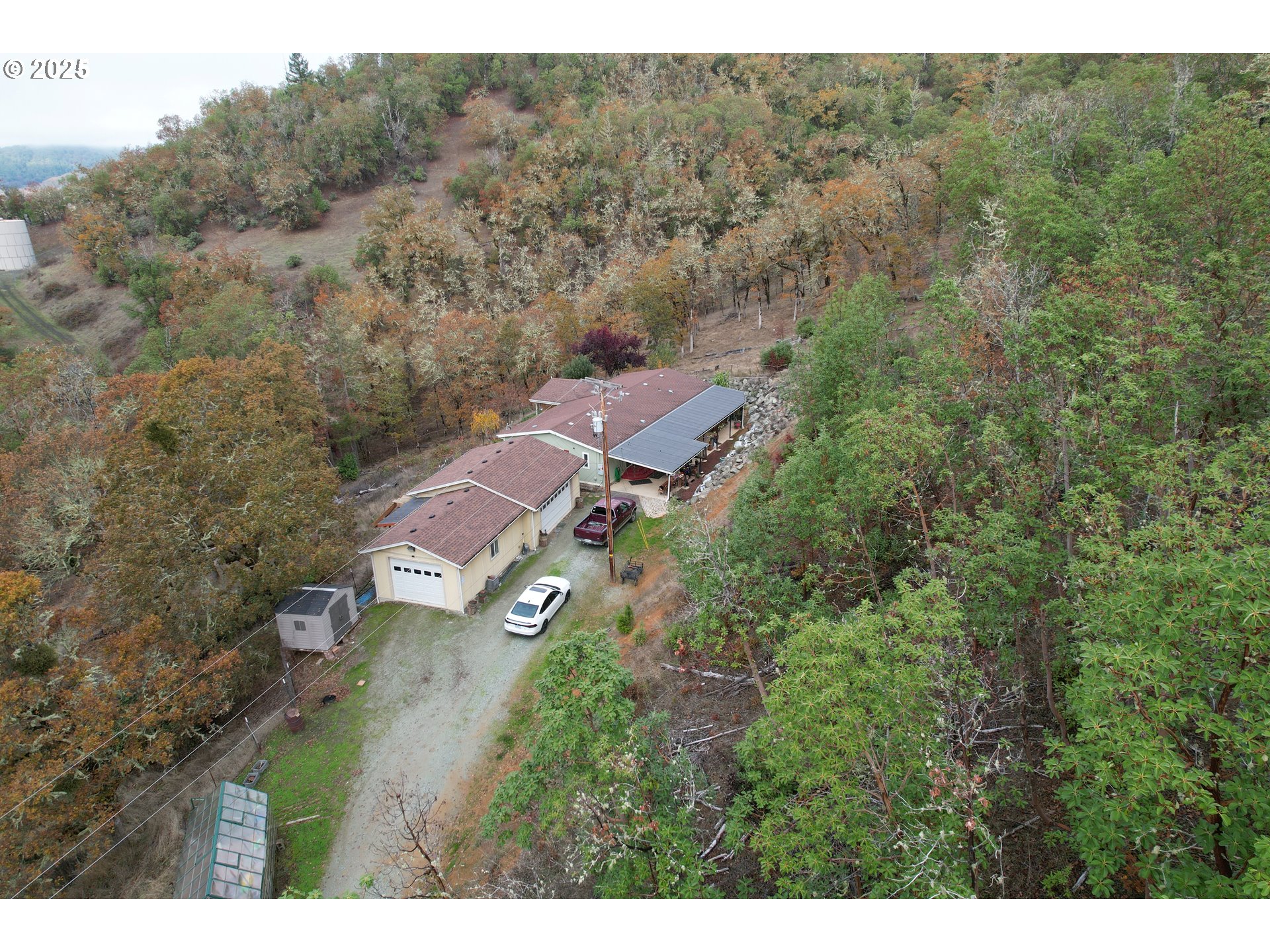 1320 SHOESTRING RD Property Photo 1