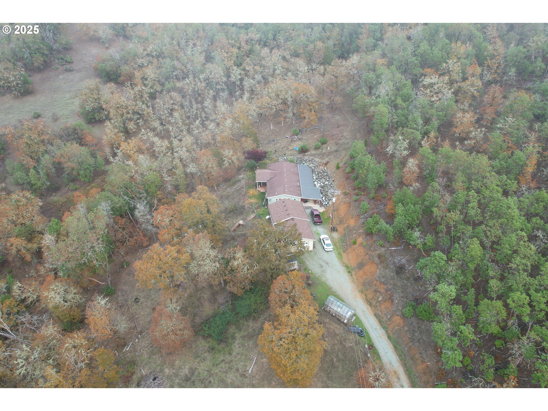 1320 Shoestring Rd Property Photo 2