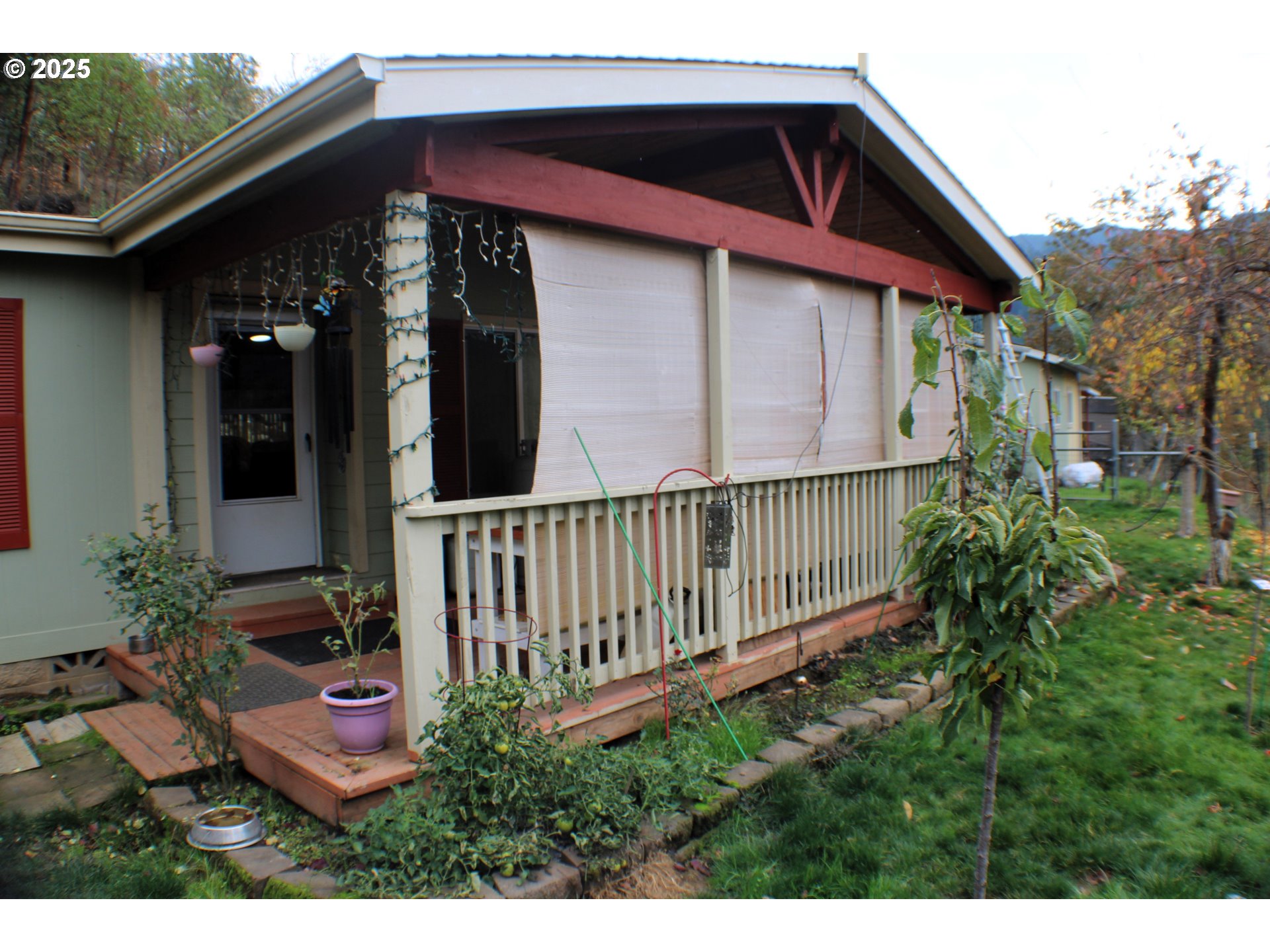 1320 Shoestring Rd Property Photo 27