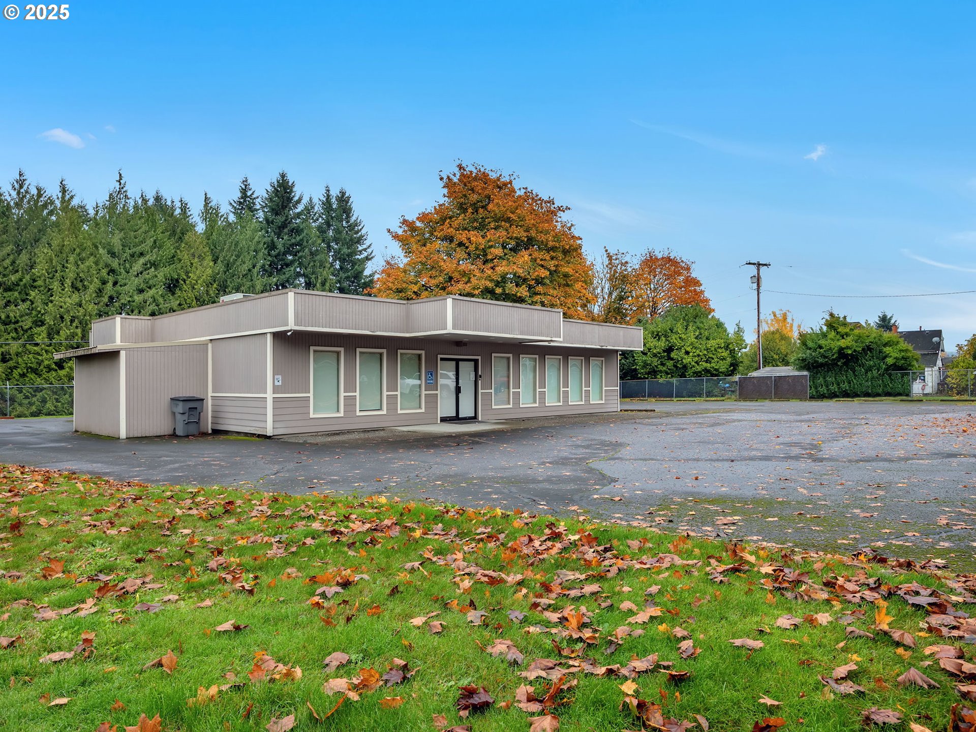 49249 Highway 30 Property Photo 4