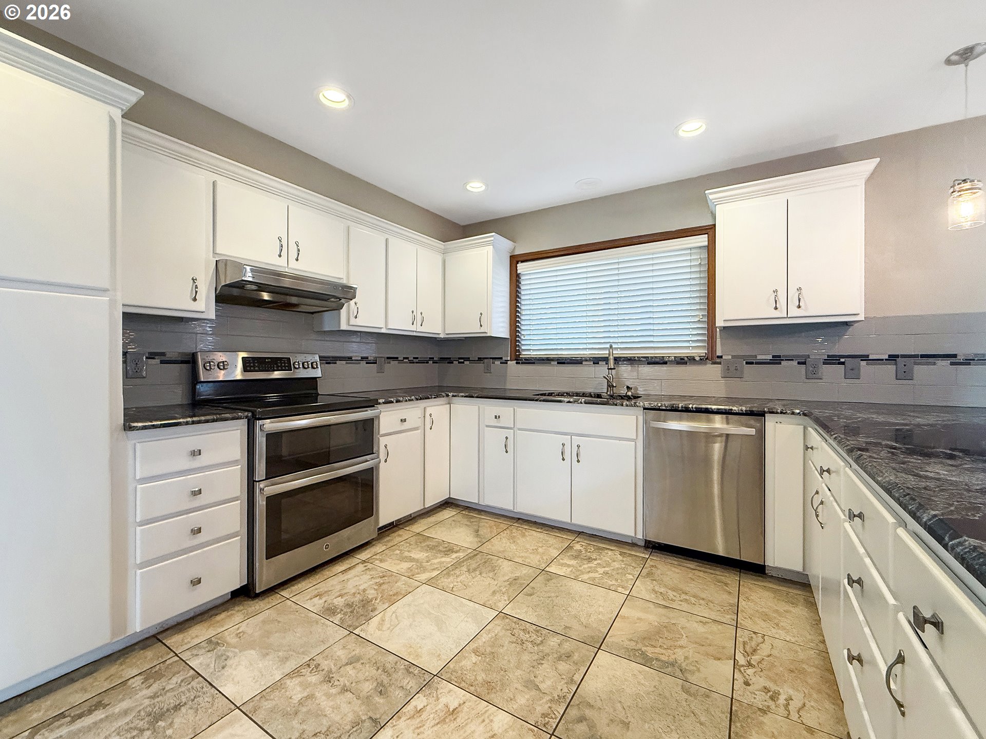 500 Velopa Ct Property Photo 16