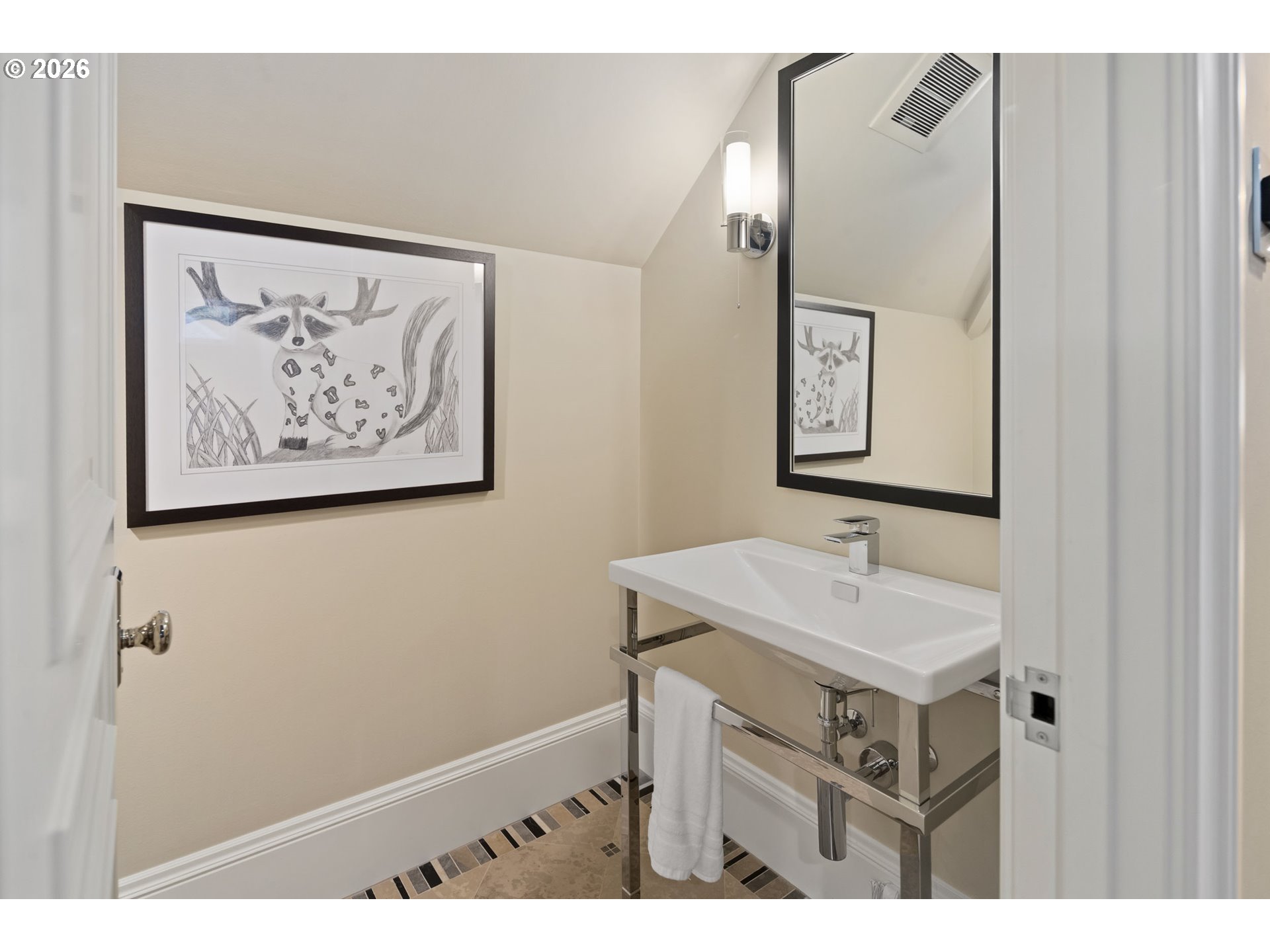 15599 Village Dr Property Photo 37